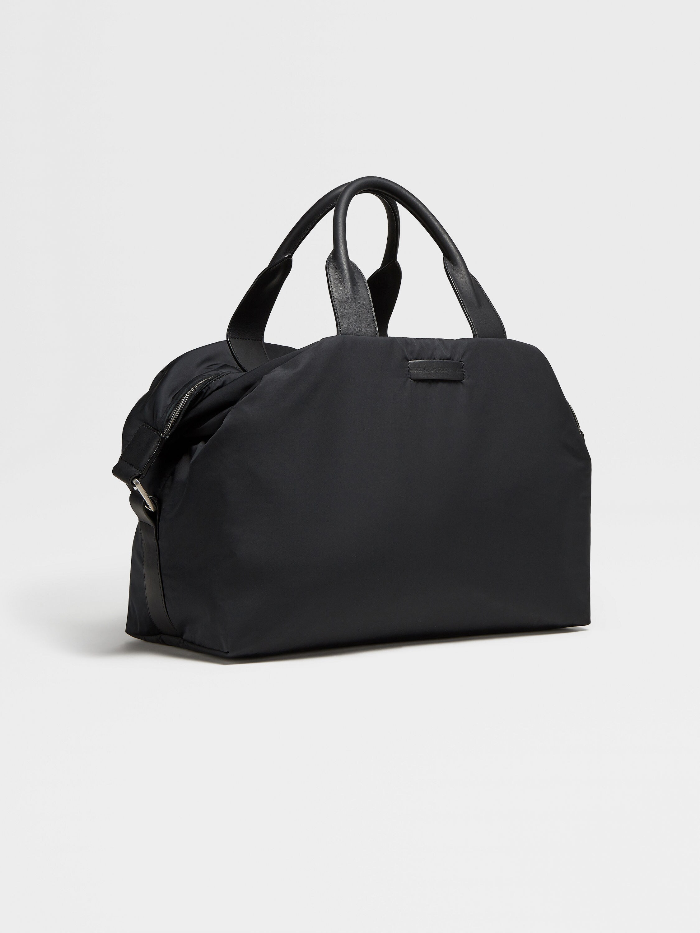 Black Technical Fabric Holdall Product detail photo #2