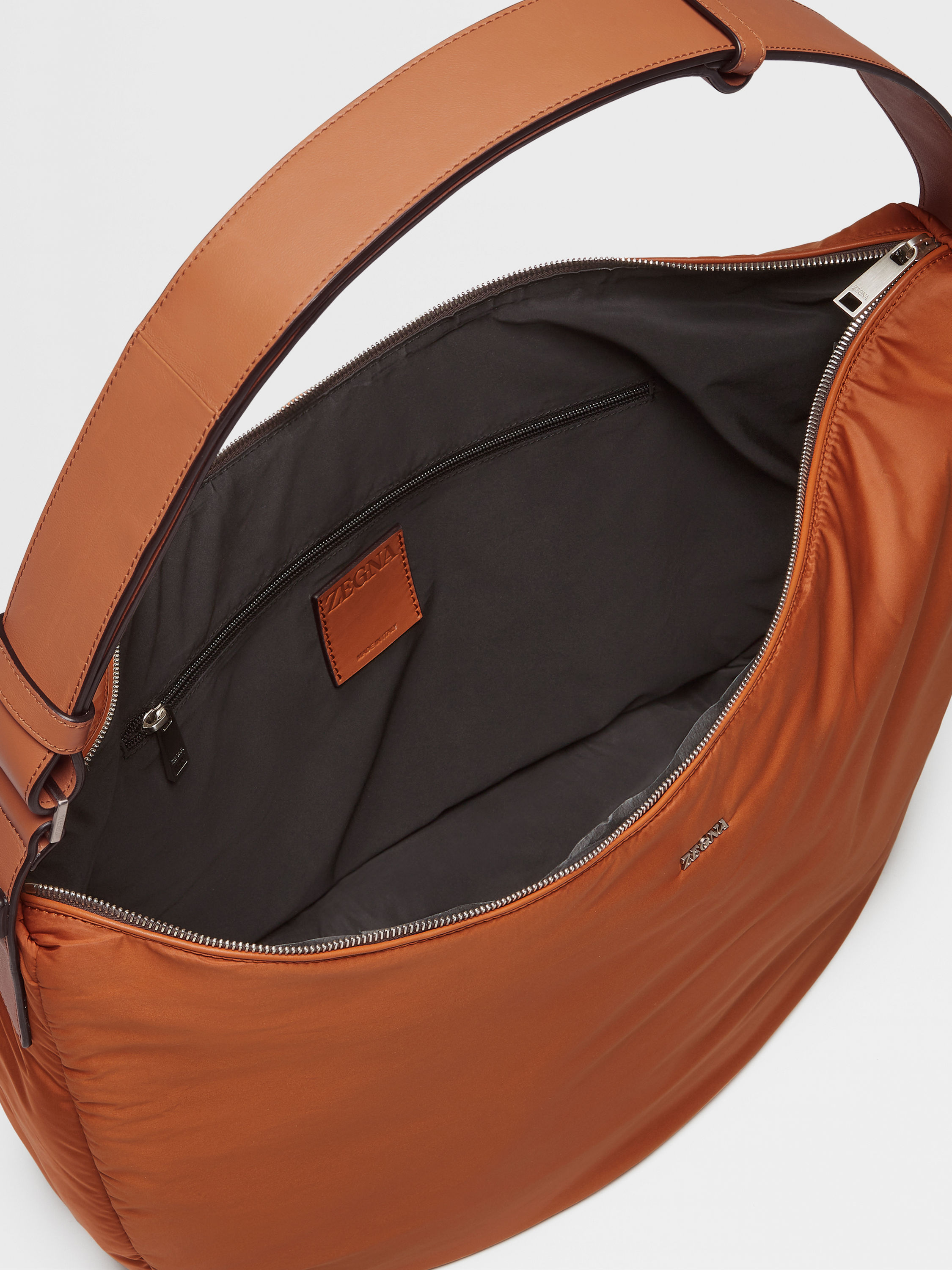 Foliage Technical Fabric Hobo Bag Product detail photo #3