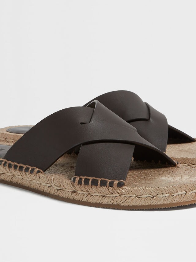 Espadrilles-Sandalen aus Leder in Dunkelbraun Detailfoto #3 des Produkts