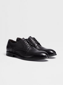 黒 ハンドバフ仕上げレザー Udine ローファー SS25 22030450