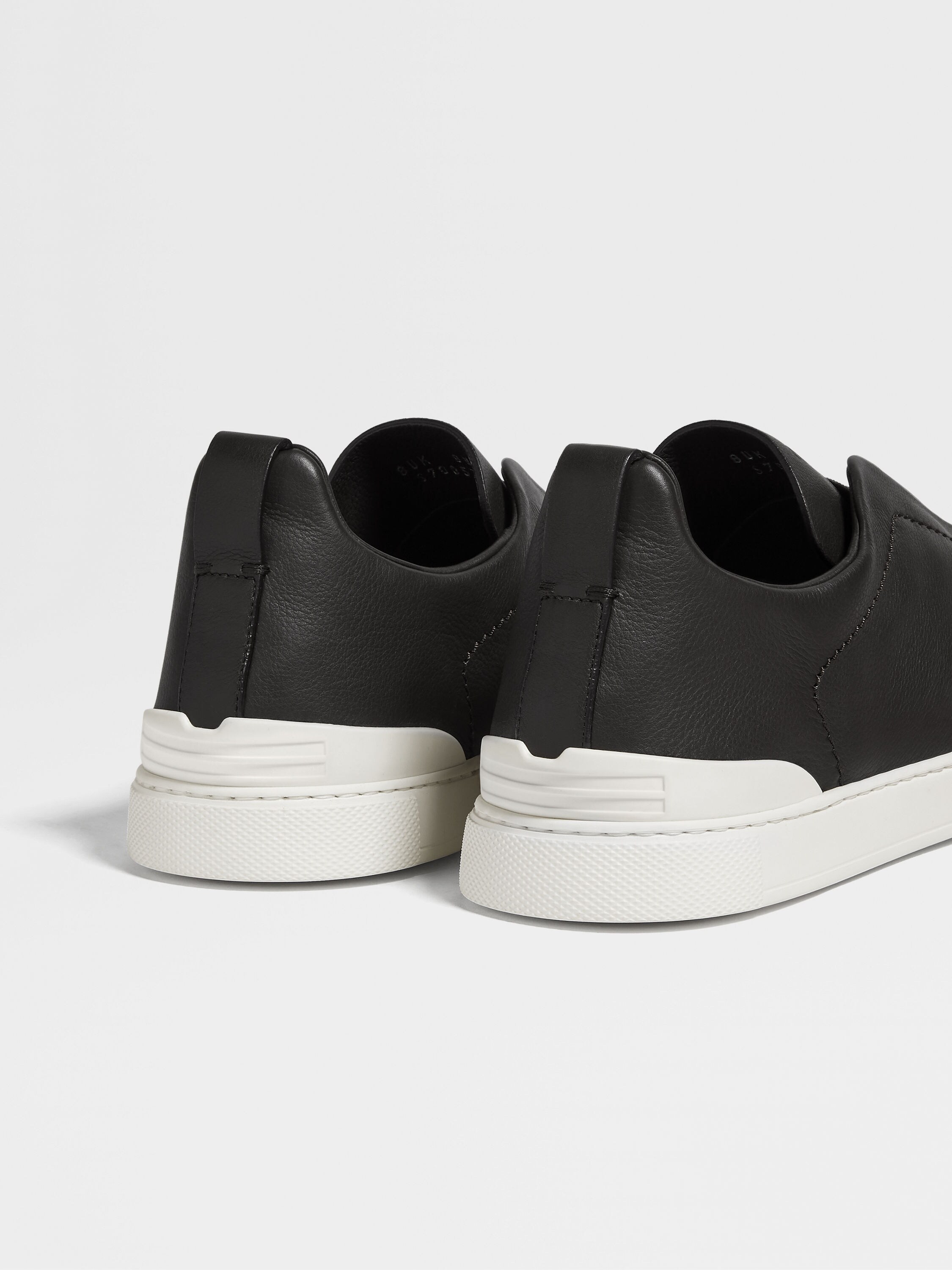 블랙 Triple Stitch™ SECONDSKIN 스니커즈 제품 상세 사진 #1