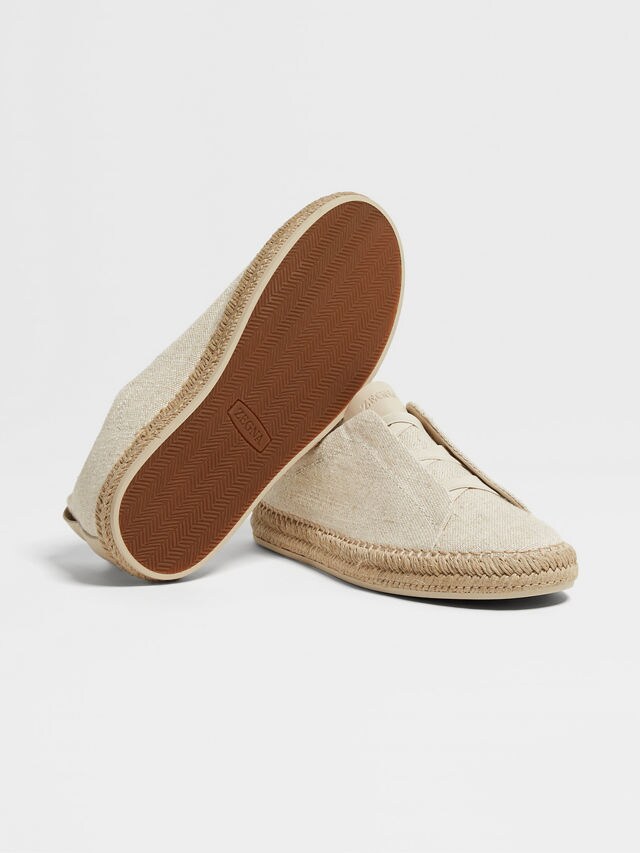 Triple Stitch™ Espadrilles aus Leinen und Leder in Altweiß Detailfoto #4 des Produkts
