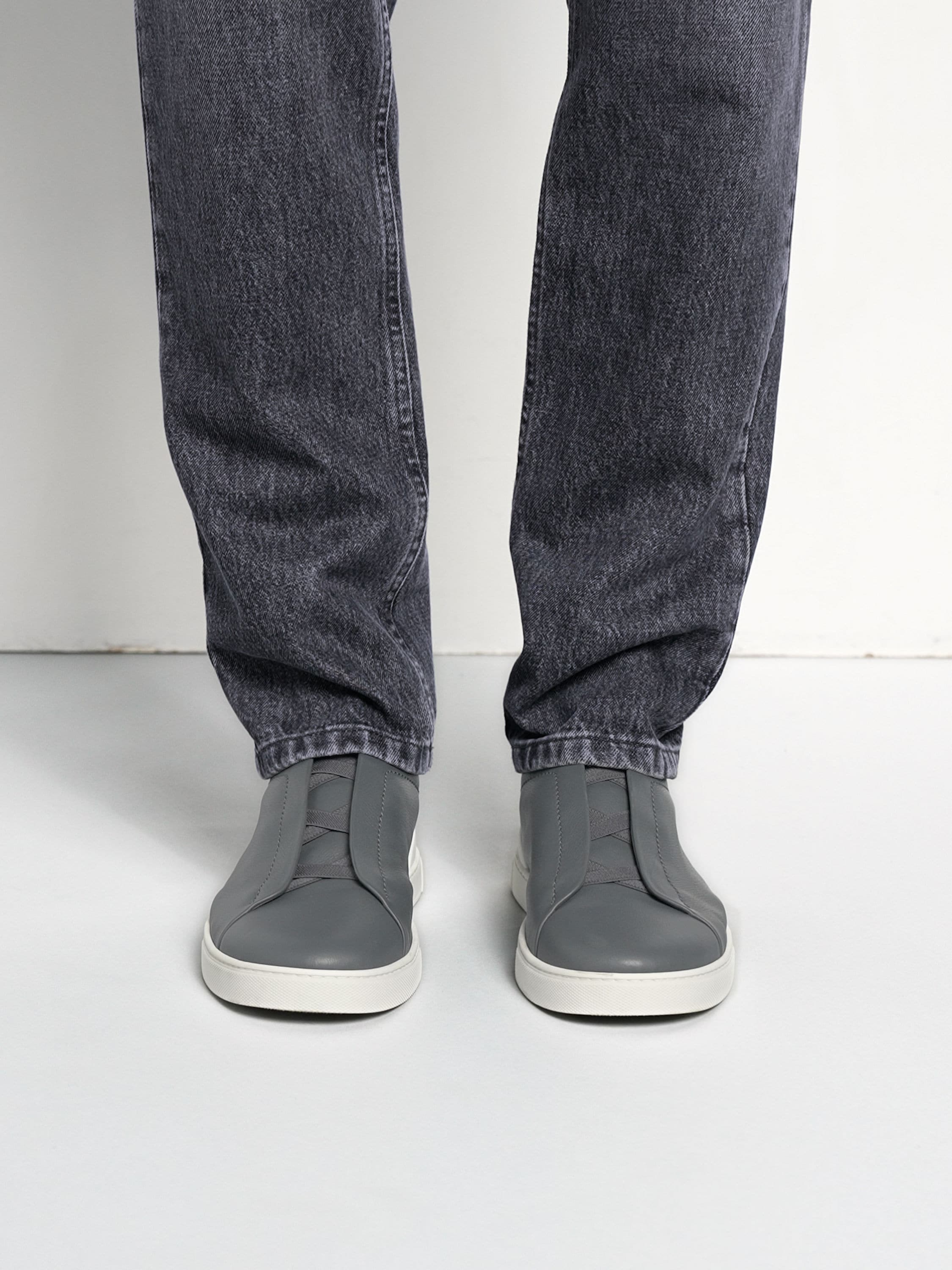 Dark Grey Triple Stitch™ SECONDSKIN Sneakers