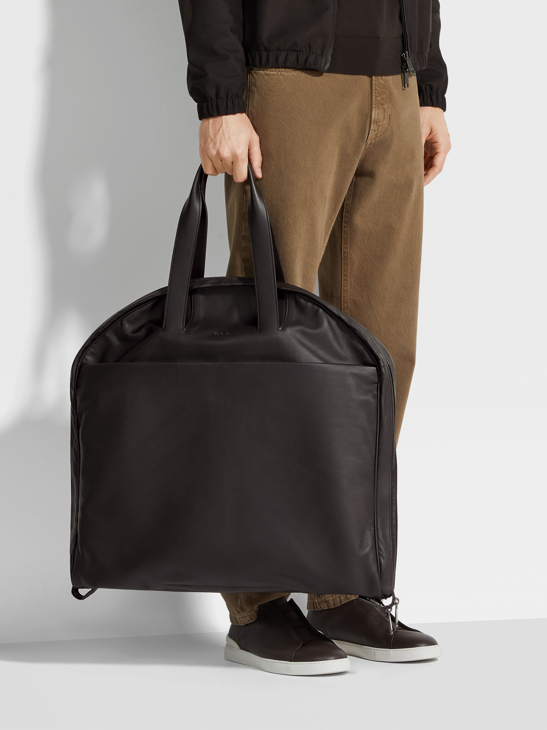 Dark Brown SECONDSKIN Garment Bag Product detail photo #1
