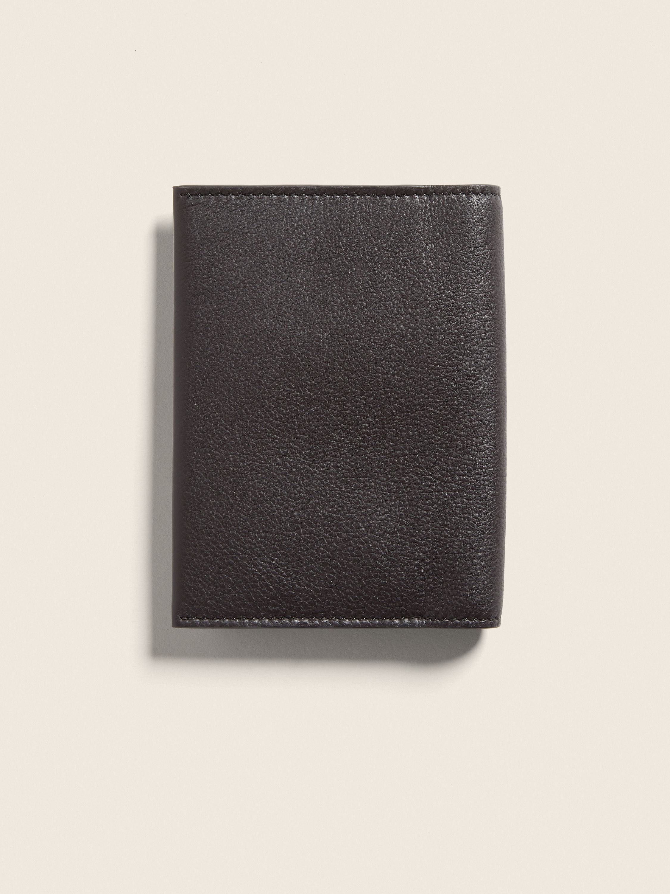 Dark Brown SECONDSKIN Passport Case Product detail photo #2