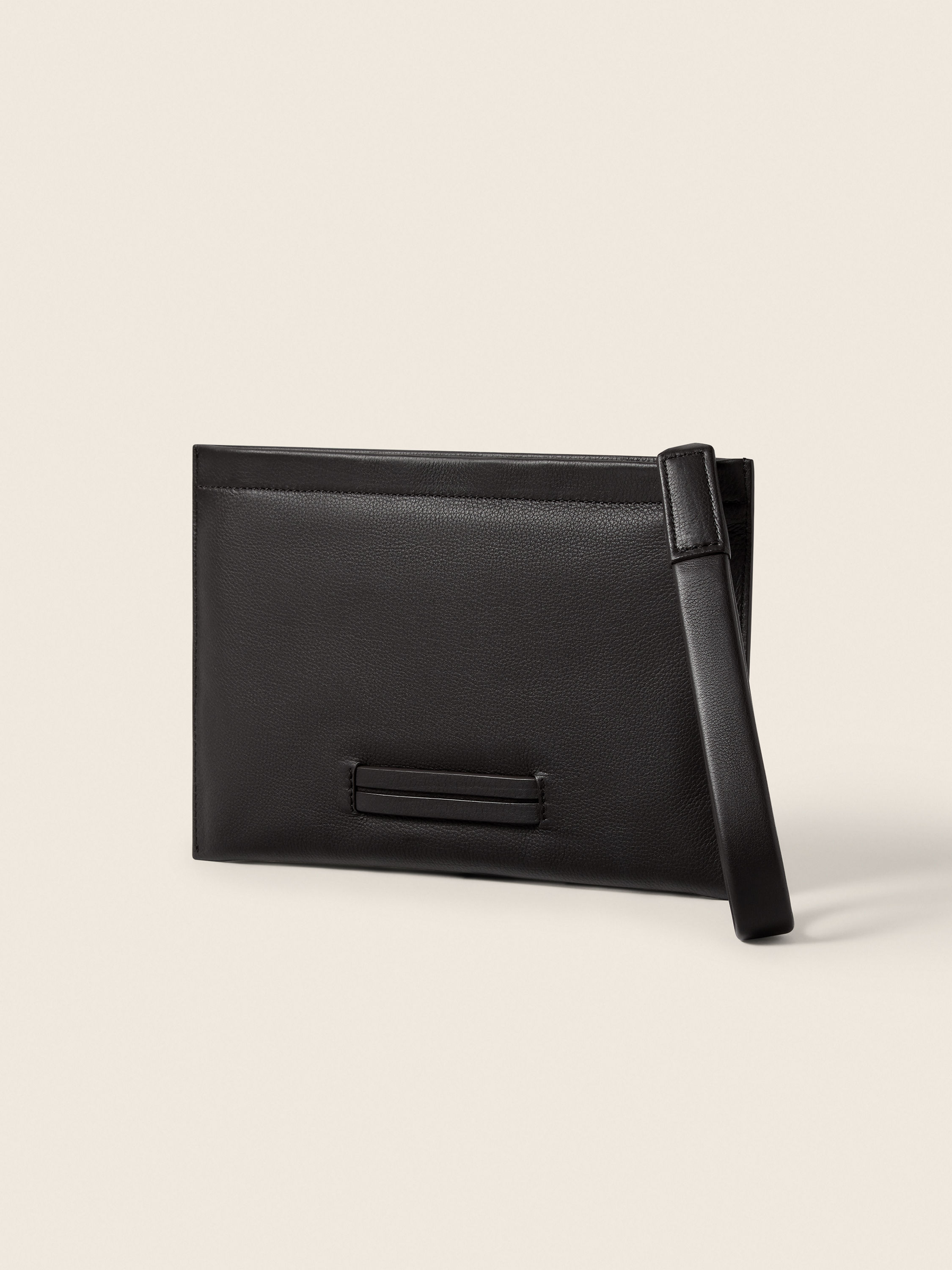 Kleine Tasche aus SECONDSKIN in Dunkelbraun Detailfoto #2 des Produkts