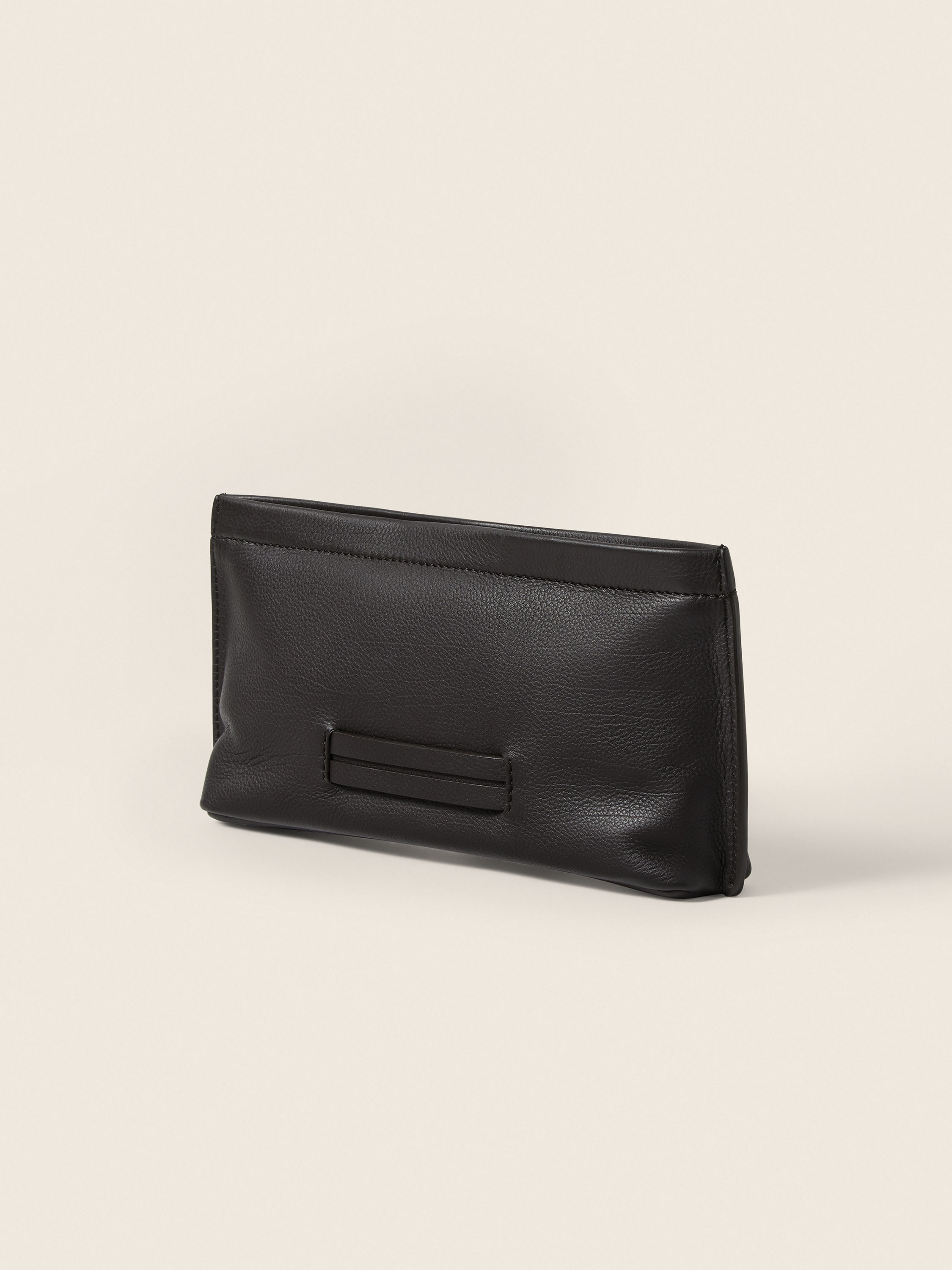 Tasche aus SECONDSKIN in Dunkelbraun Detailfoto #2 des Produkts