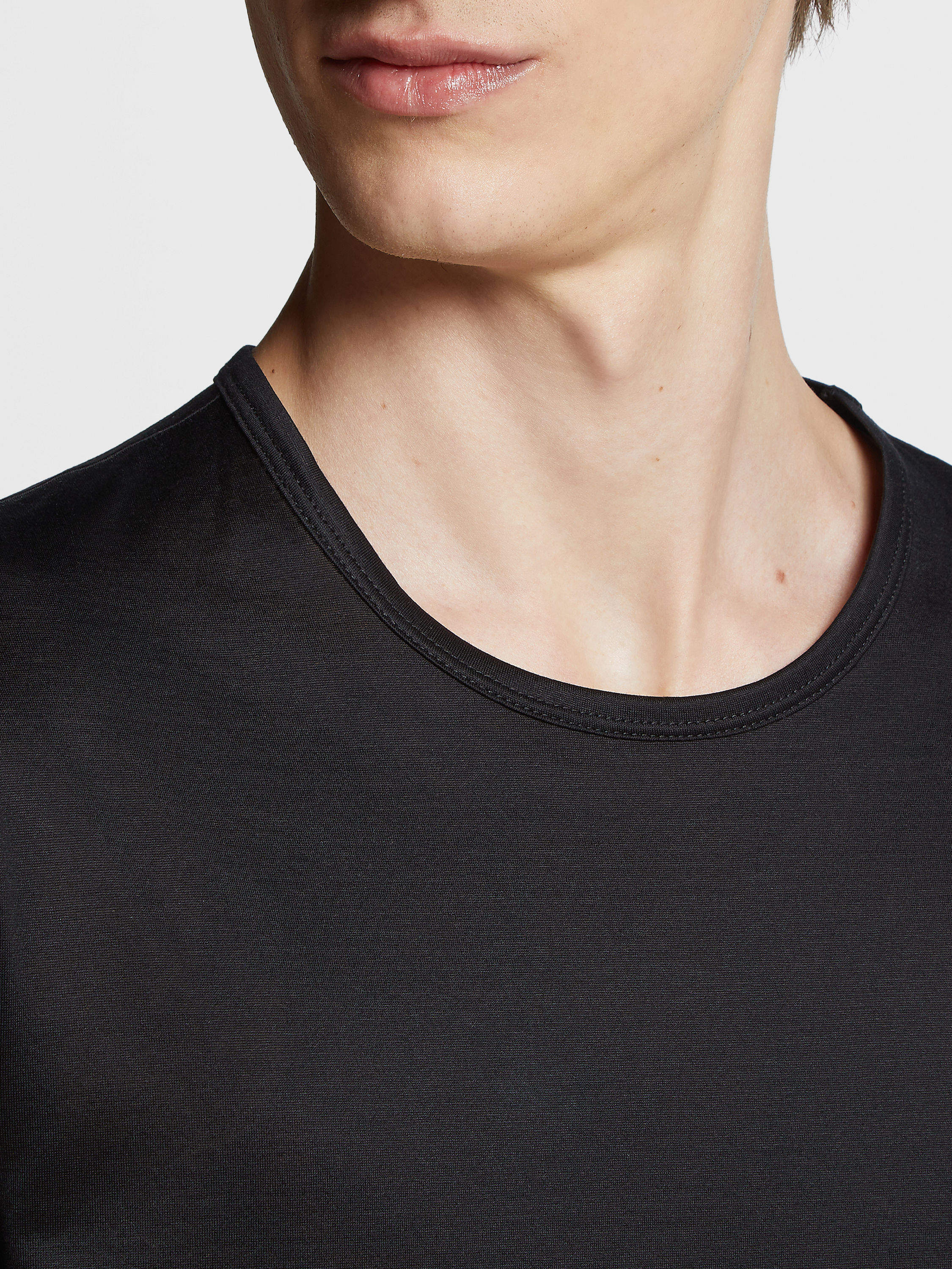 Black Cotton T-shirt Product detail photo #1
