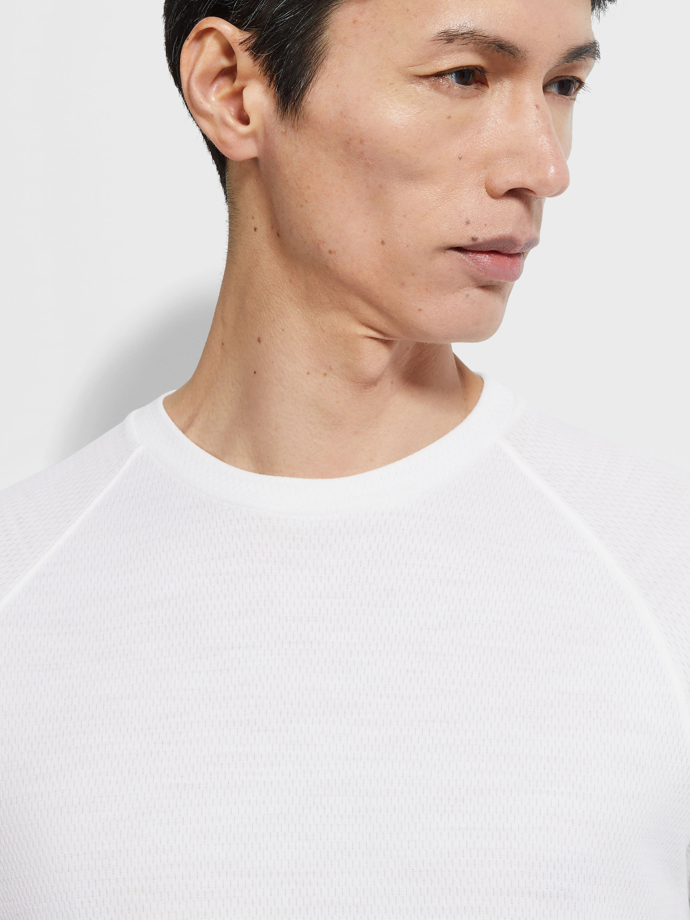 白色羊毛 T 恤 产品细节图 #1