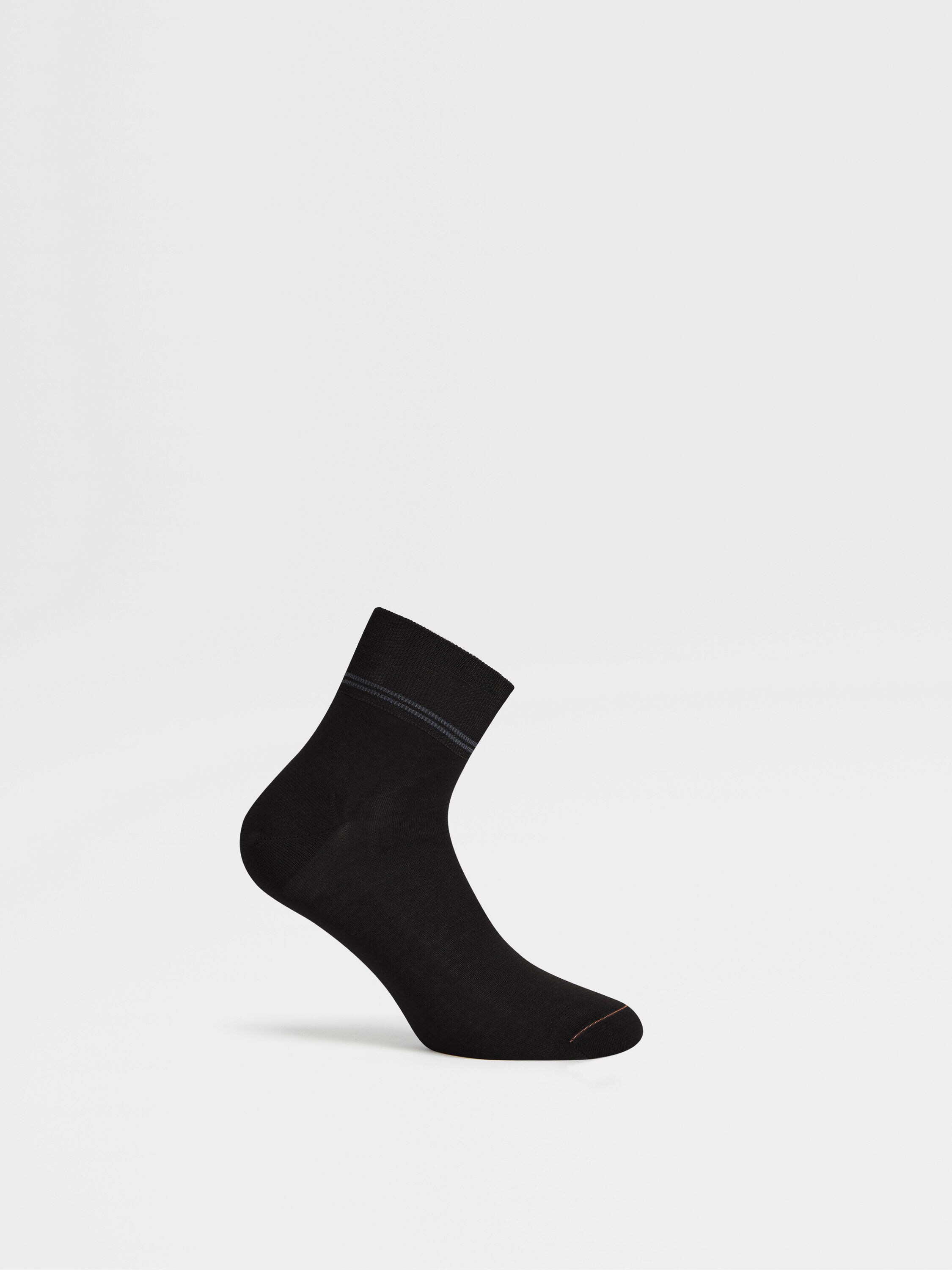 Black Cotton Socks Product detail photo #2