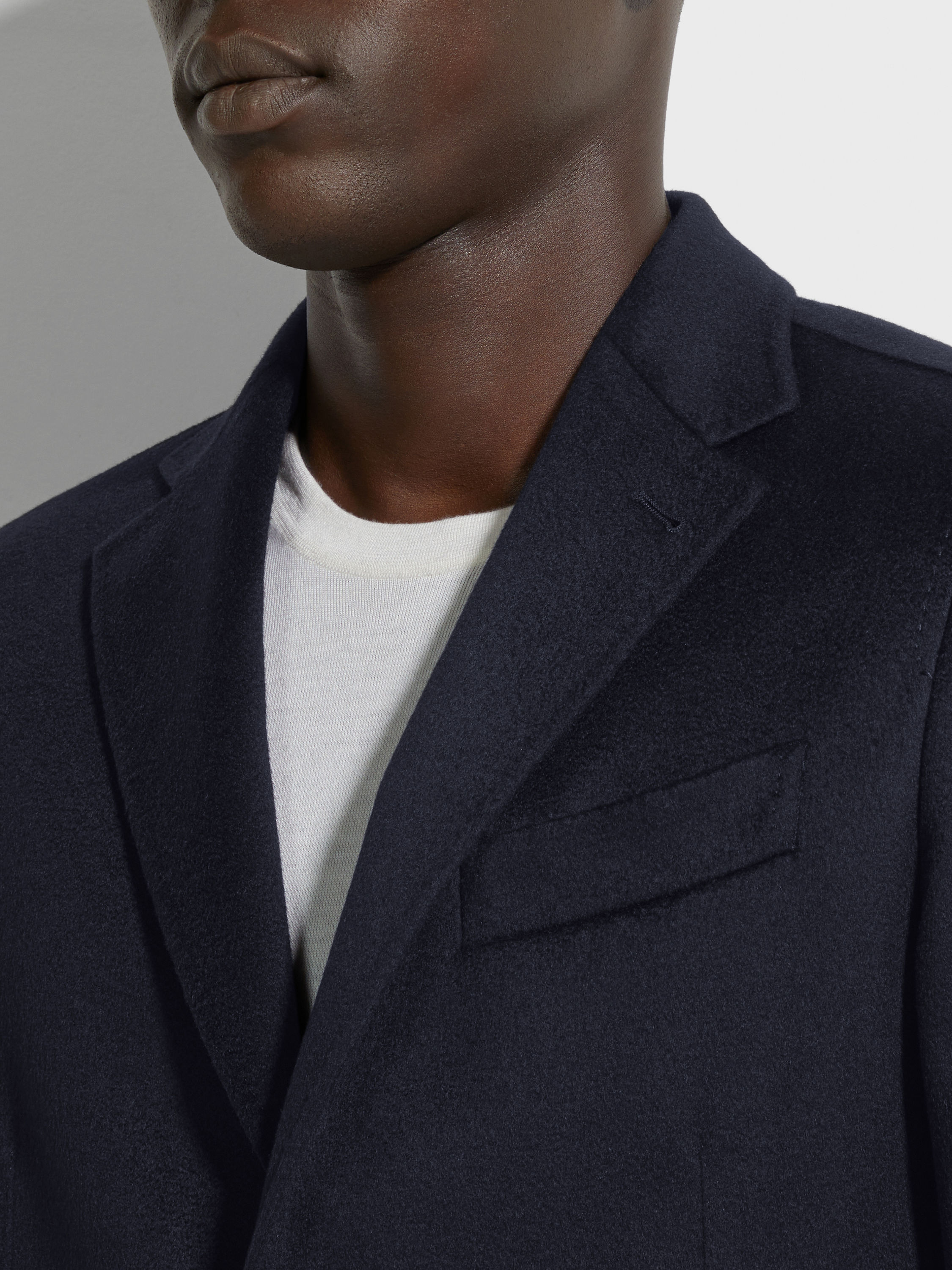 Jacke aus Oasi Cashmere in Marineblau Detailfoto #2 des Produkts