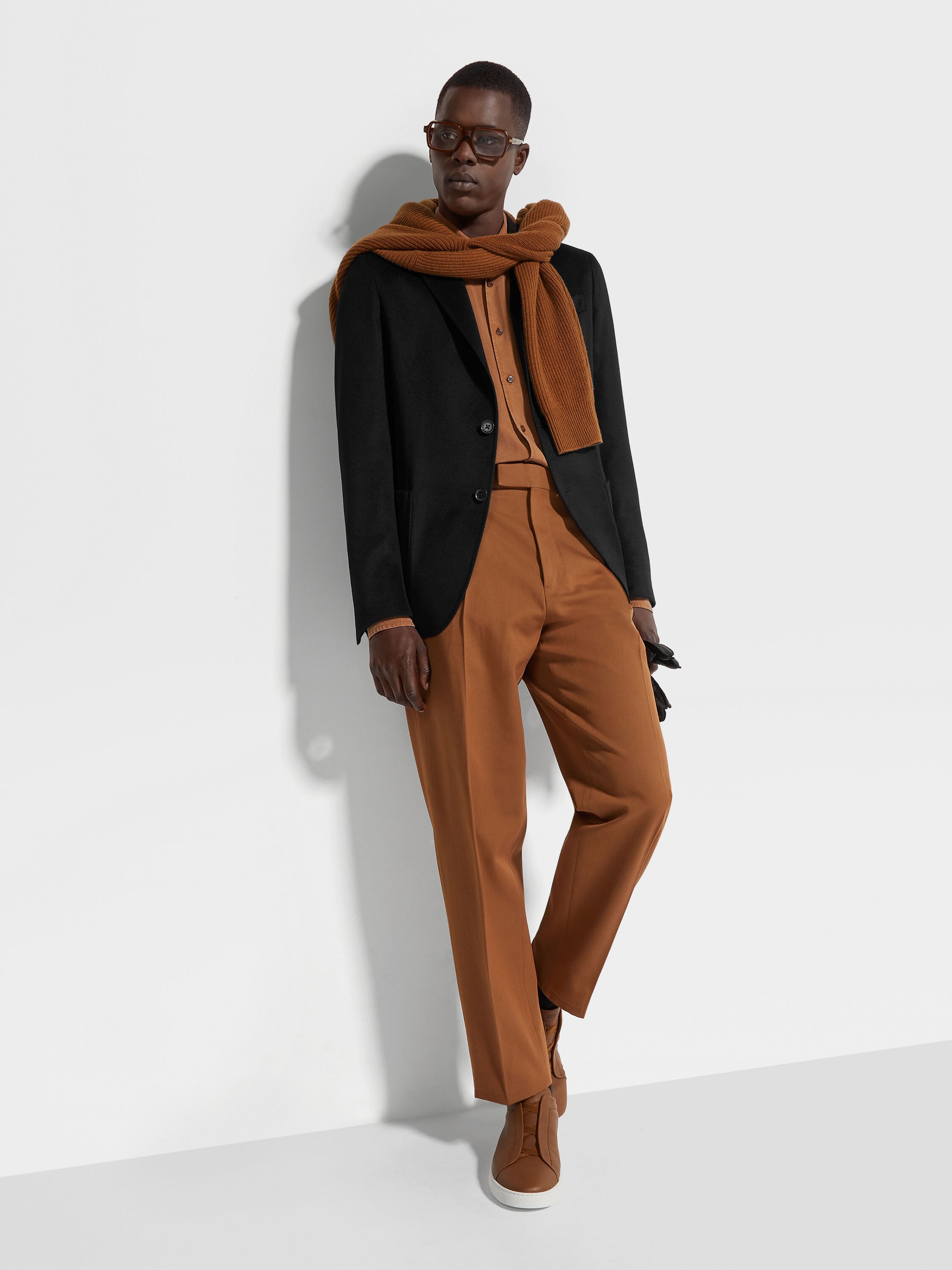 Jacke aus Oasi Cashmere in Schwarz Detailfoto #1 des Produkts