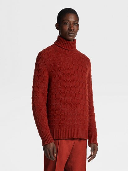 Red deals cashmere turtleneck