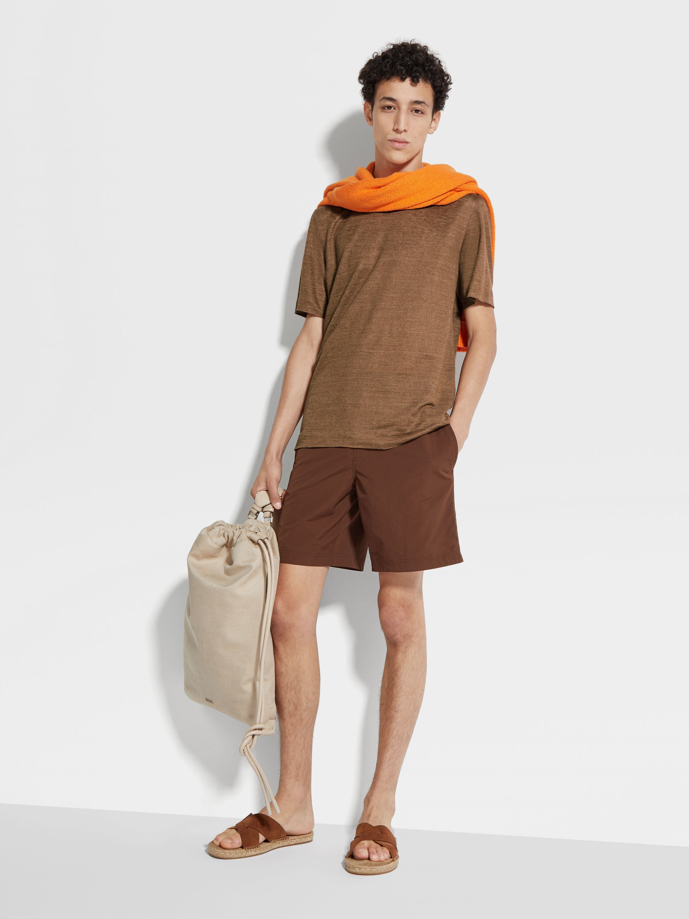 Dark Foliage Linen T-shirt Product detail photo #2