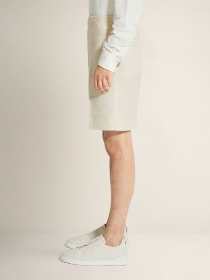 Off White Oasi Lino Bermuda Shorts SS26 30374551 | Zegna US