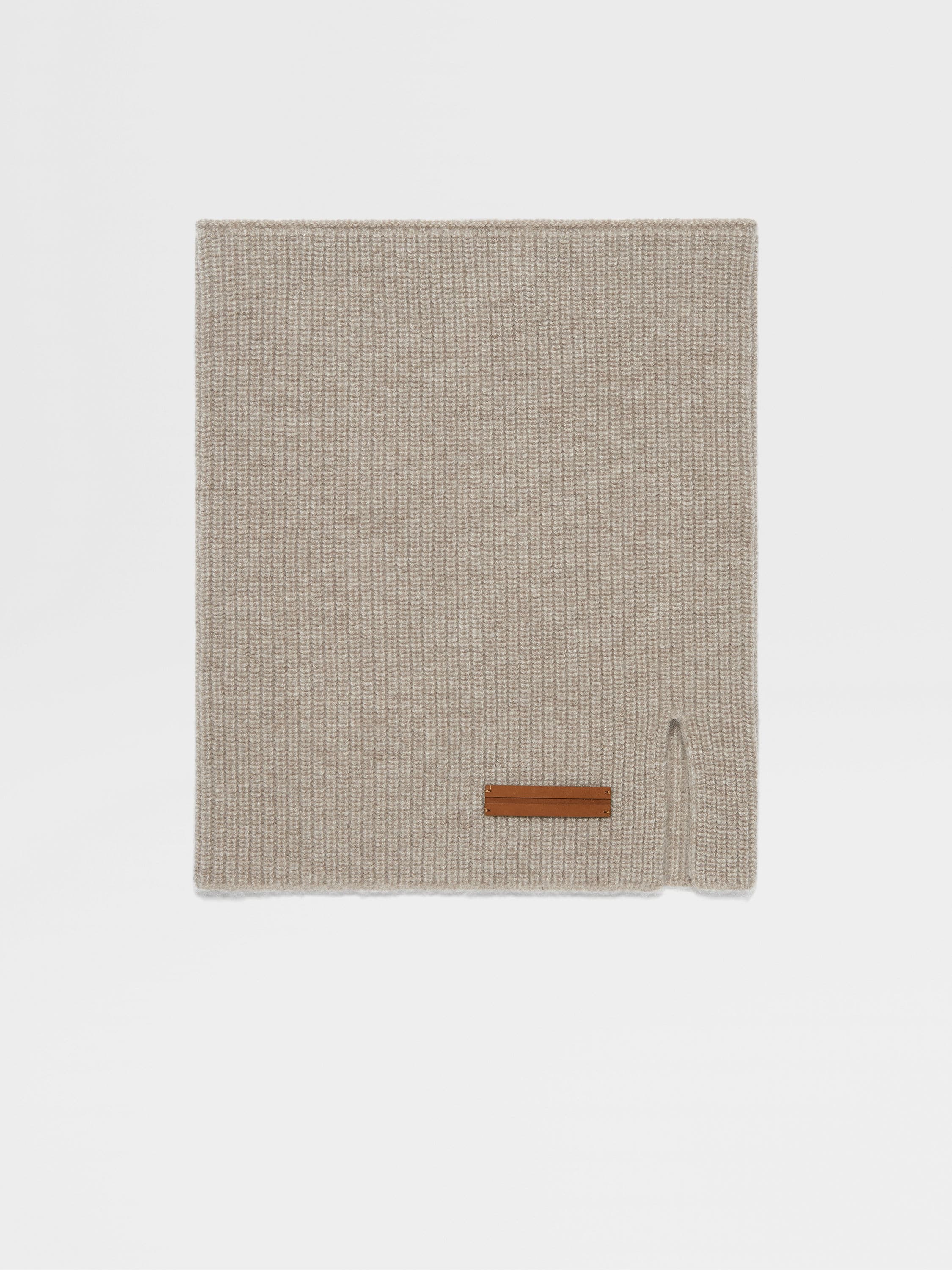 Light Taupe Oasi Cashmere Neck Warmer FW24 32407517 | Zegna US Light Taupe Oasi Cashmere Neck Warmer FW24 32407517 | Zegna US