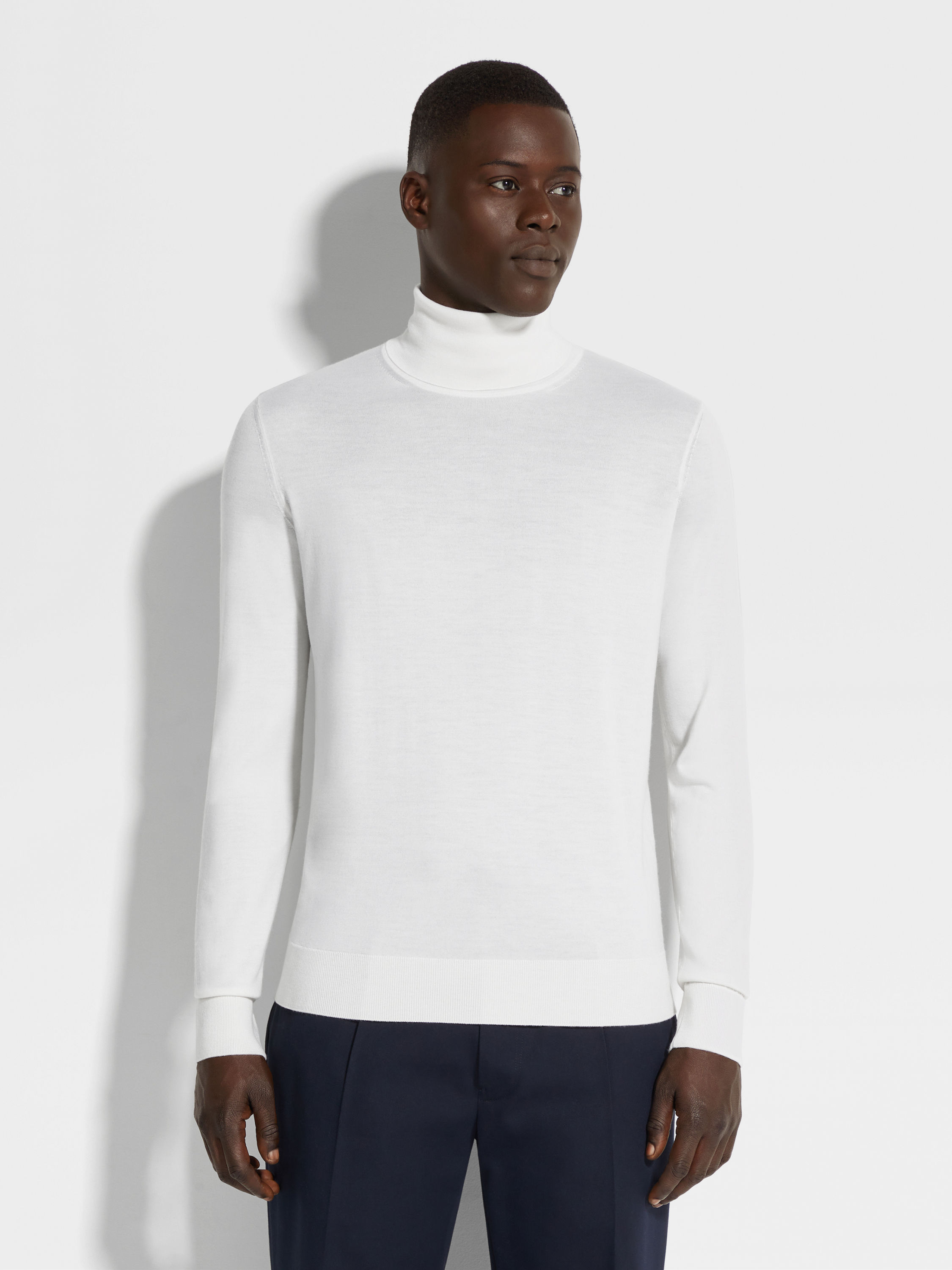 White Cashseta Turtleneck Product detail photo #3