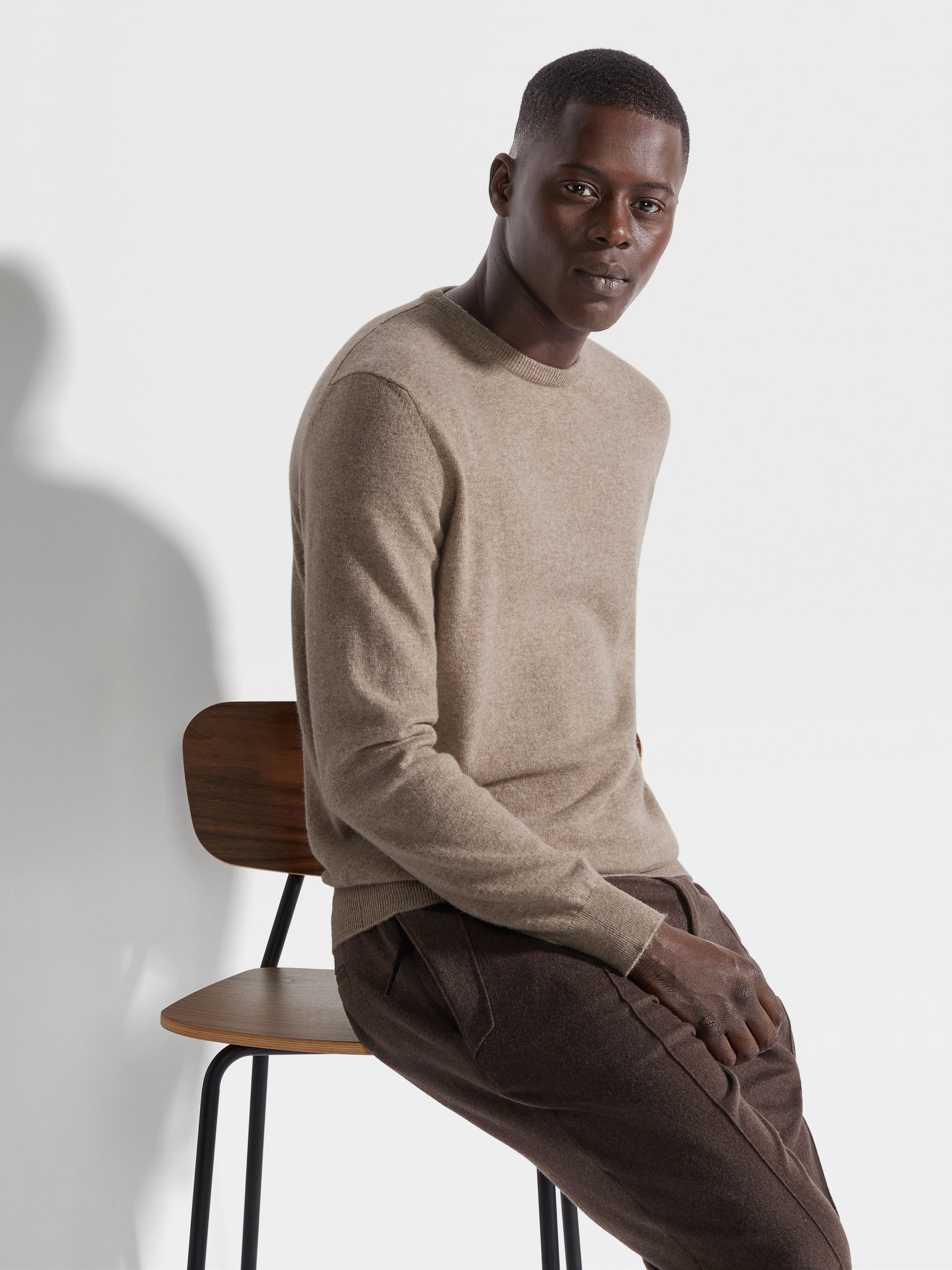 Light Taupe Oasi Cashmere Crewneck Product detail photo #2