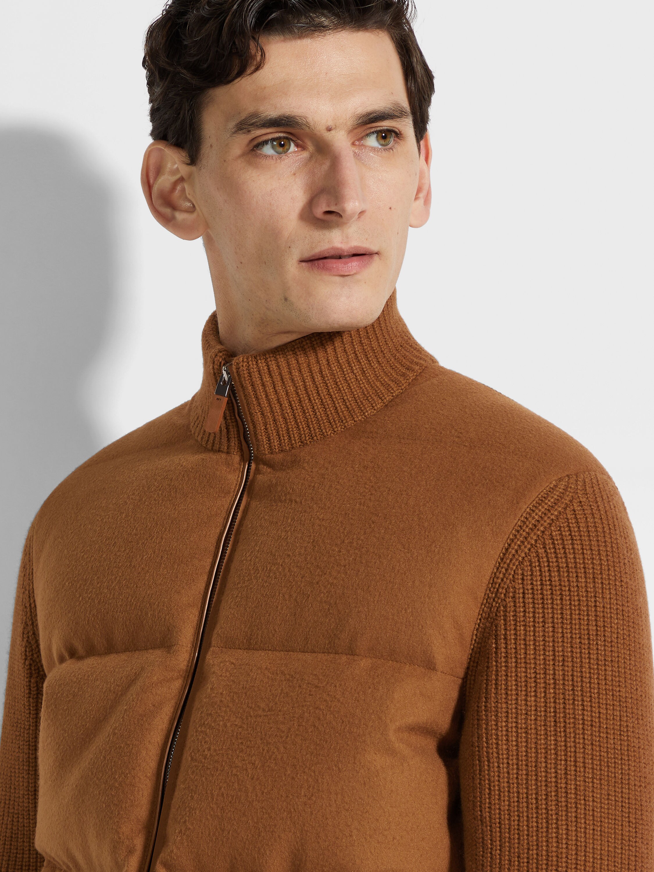 ダークFoliage Oasi Cashmereフルジップブルゾン 製品詳細写真 #1