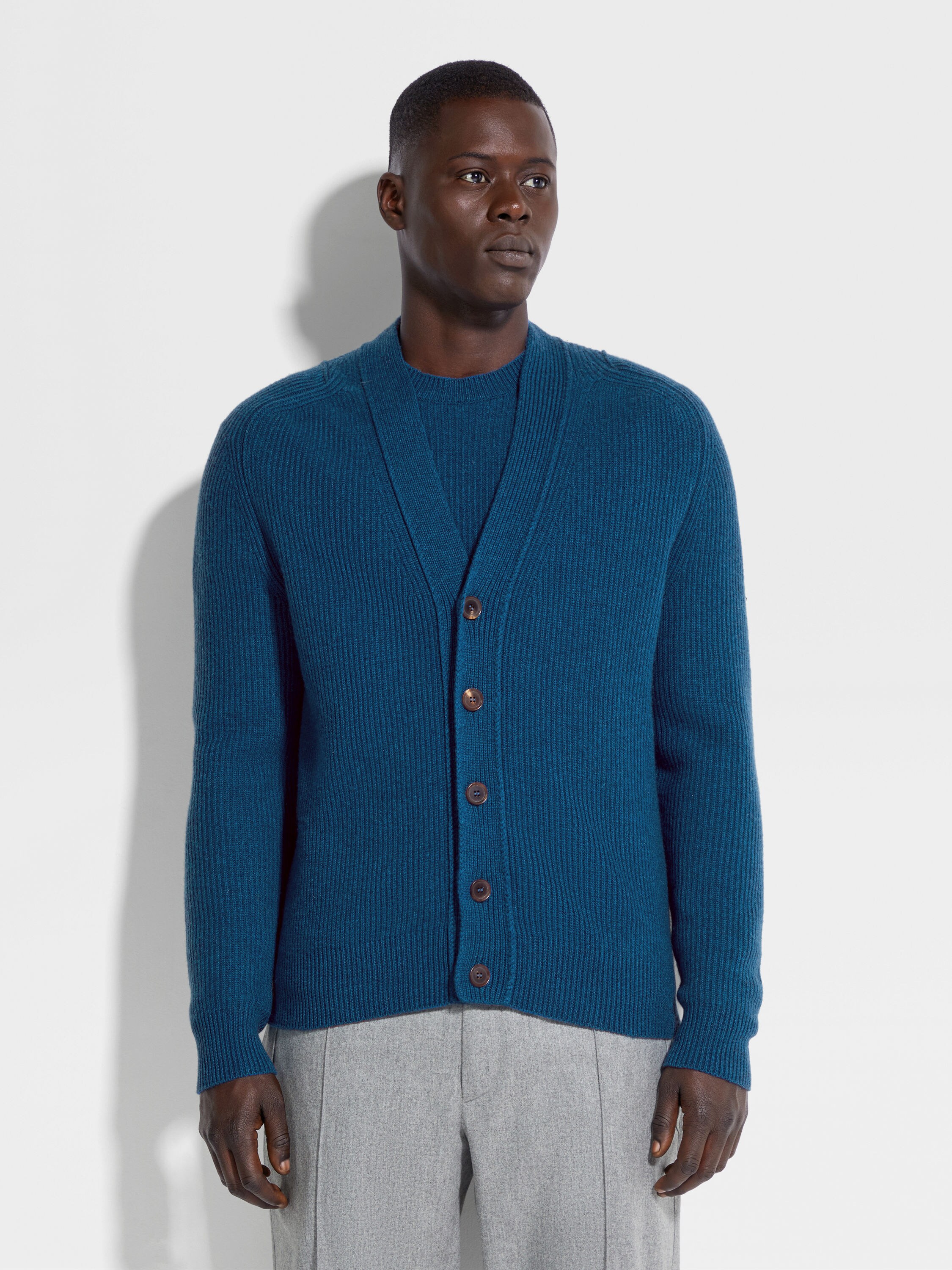 Bright Teal Blue Oasi Cashmere Cardigan Product detail photo #3