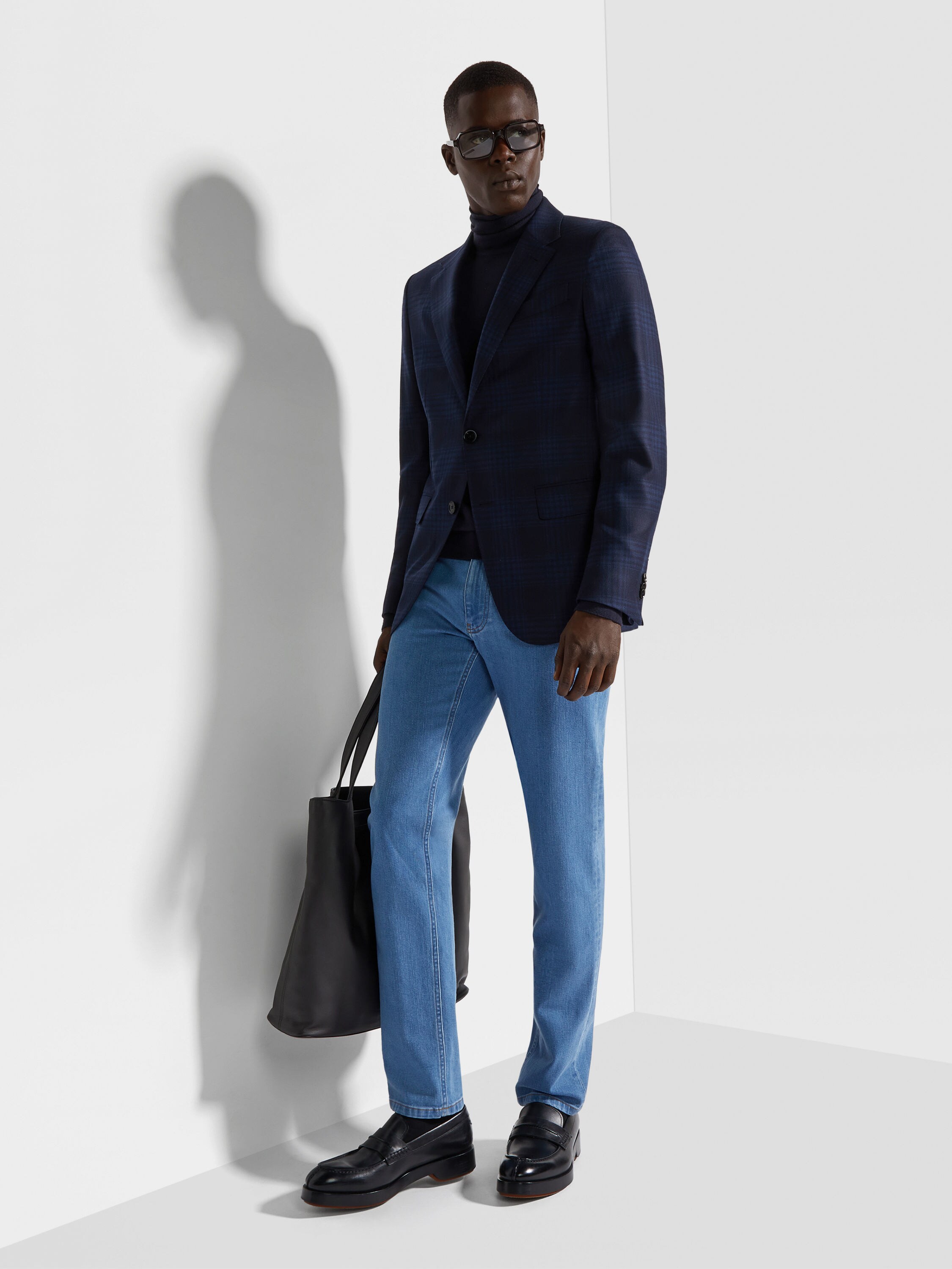 Light Blue Stone-washed Stretch Cotton Roccia Jeans Product detail photo #2