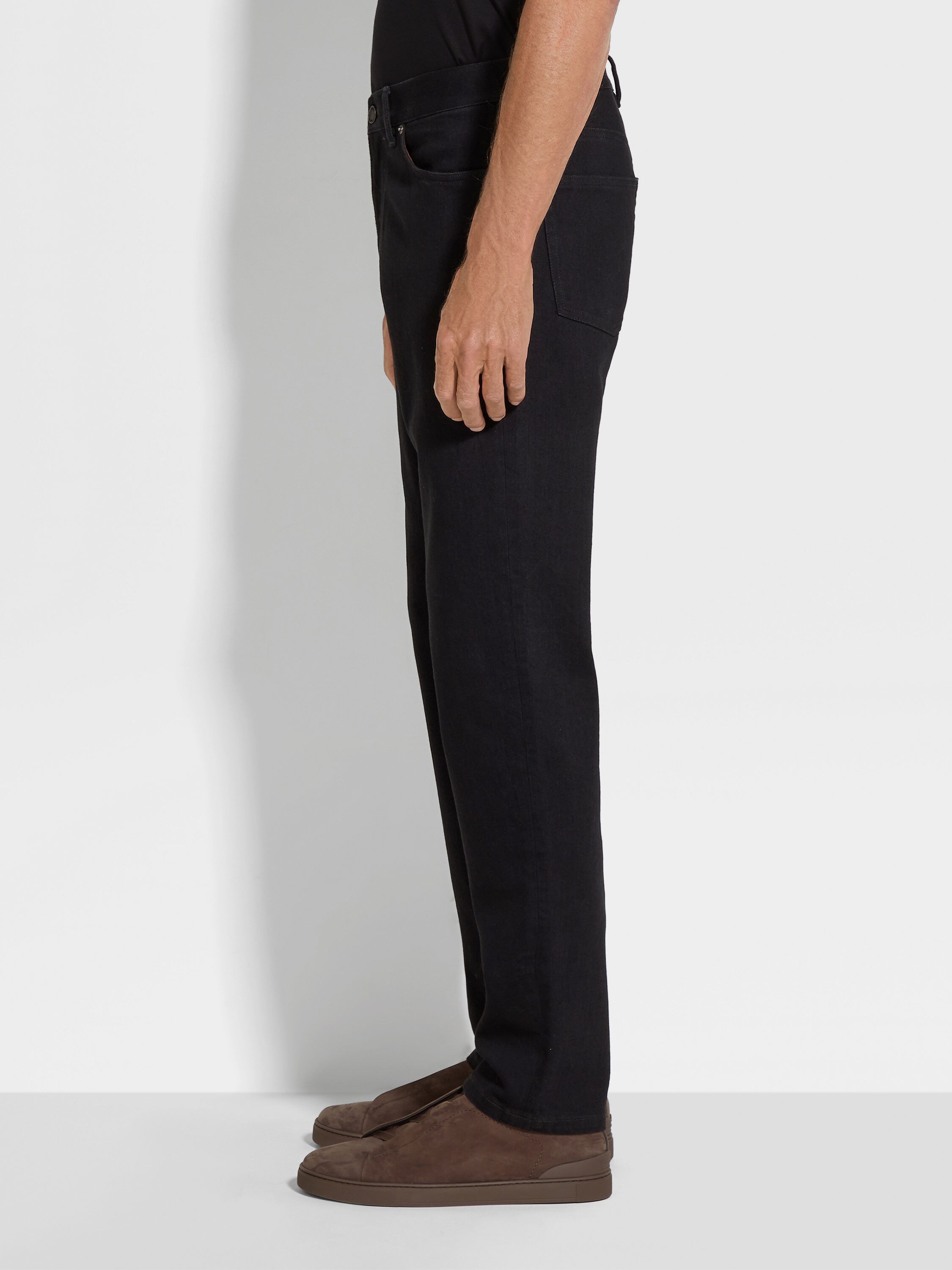 Jeans Roccia in Cotone Elasticizzato Rinse Wash Neri  Foto #2 di dettaglio del prodotto