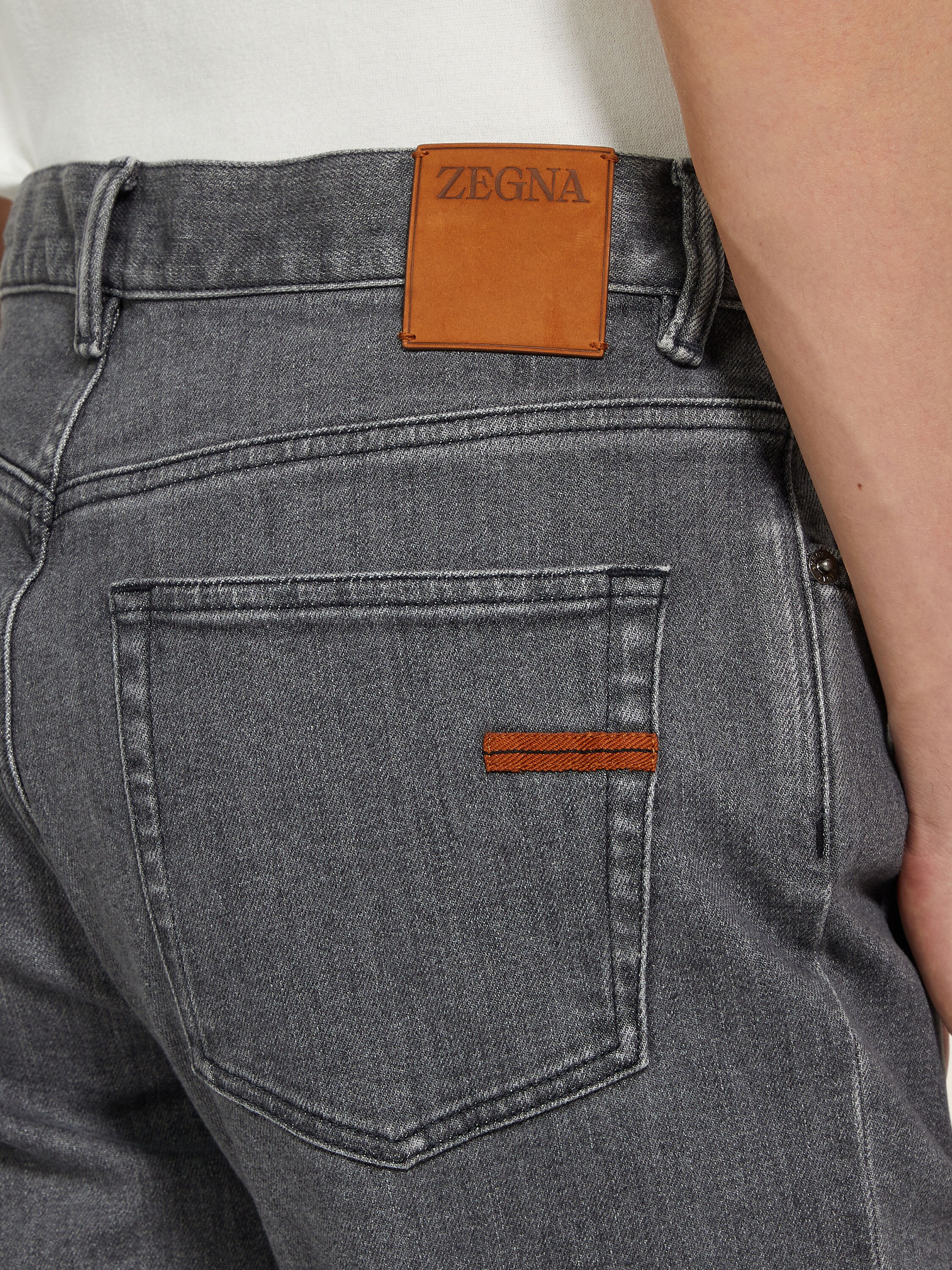 Grey Stone-washed Stretch Cotton Roccia Jeans Product detail photo #1