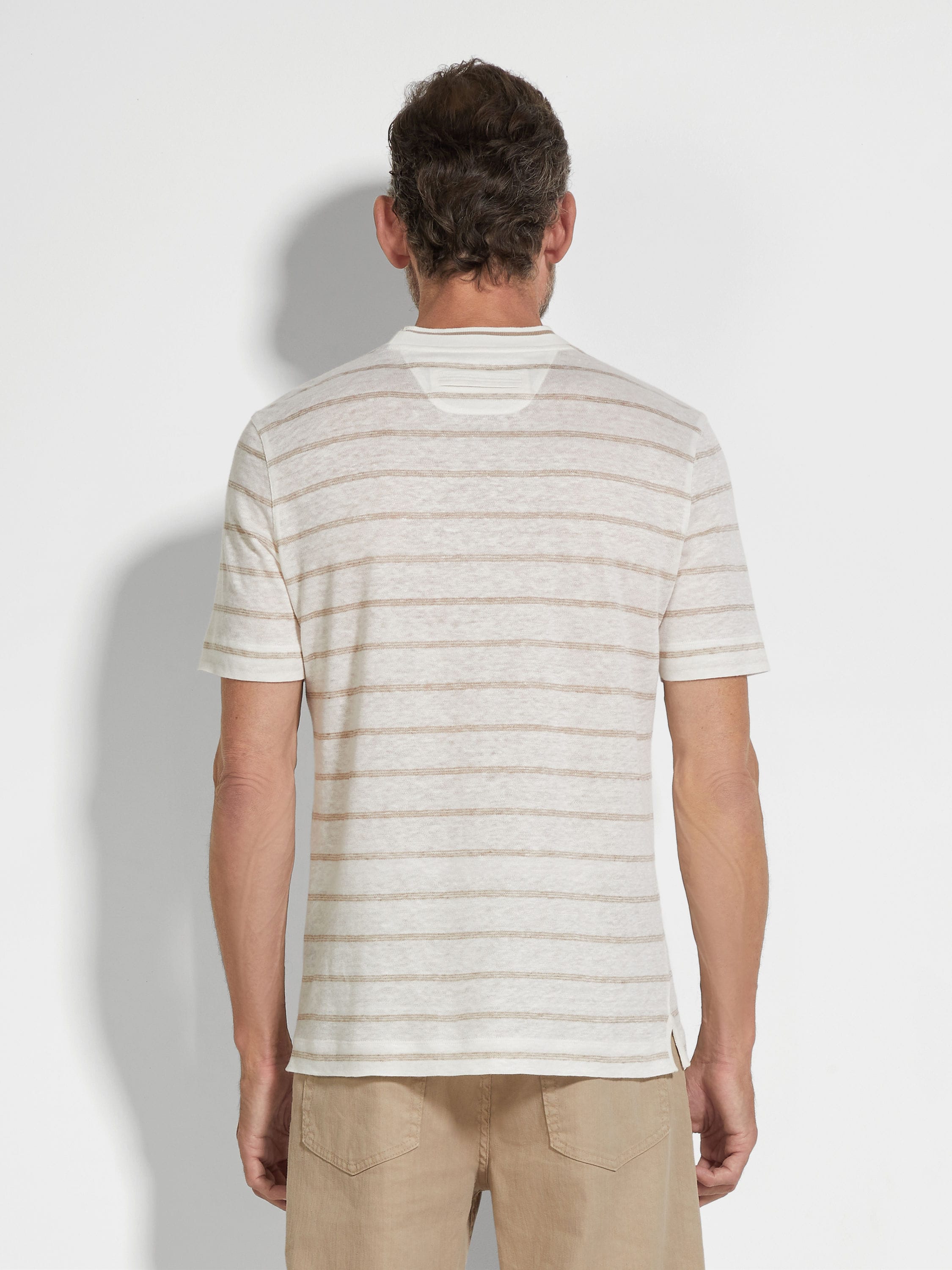 White and Light Taupe Linen T-shirt Product detail photo #4