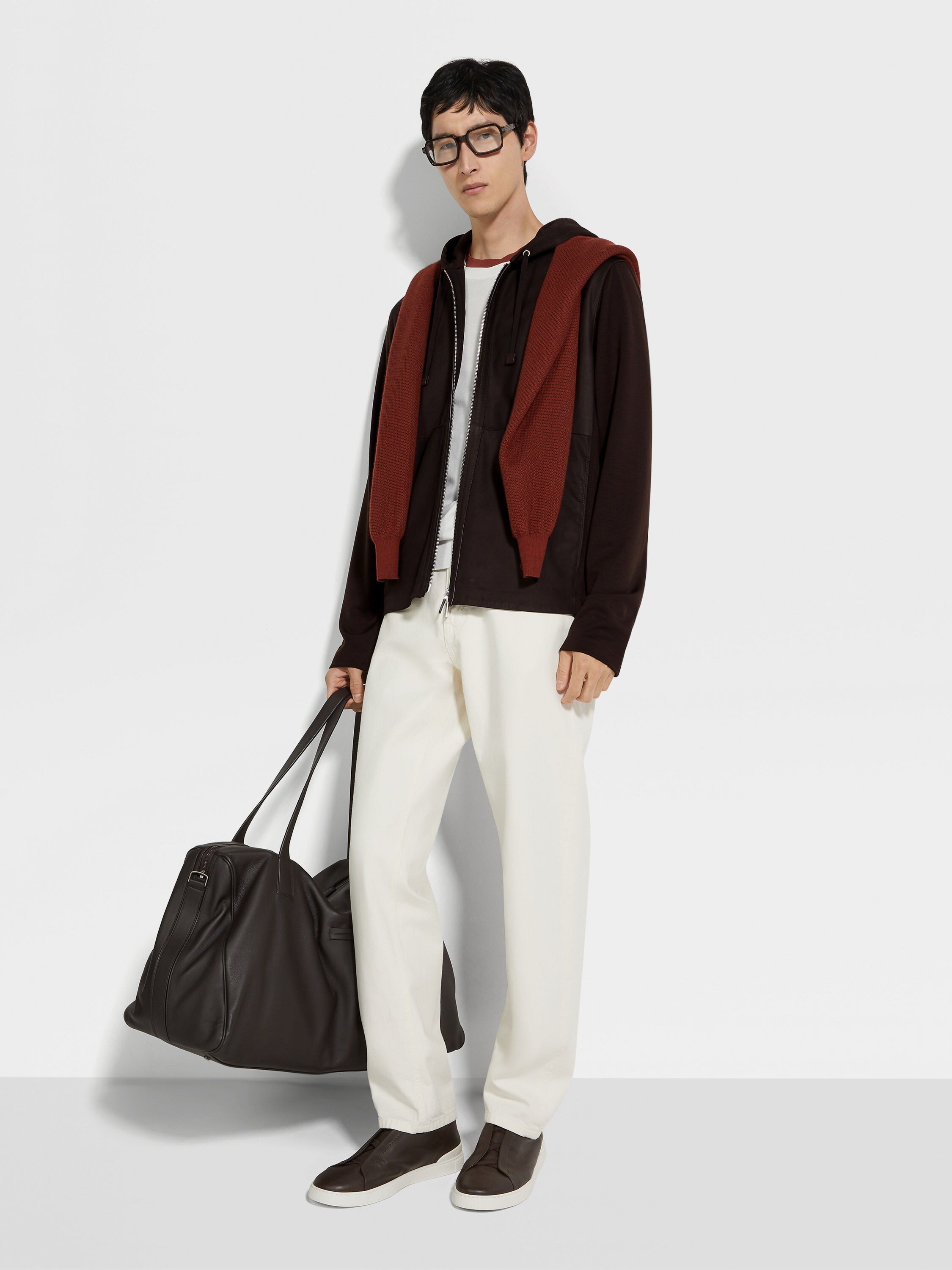 SECONDSKIN Hoodie aus Wolle in Dunkelbraun Detailfoto #2 des Produkts