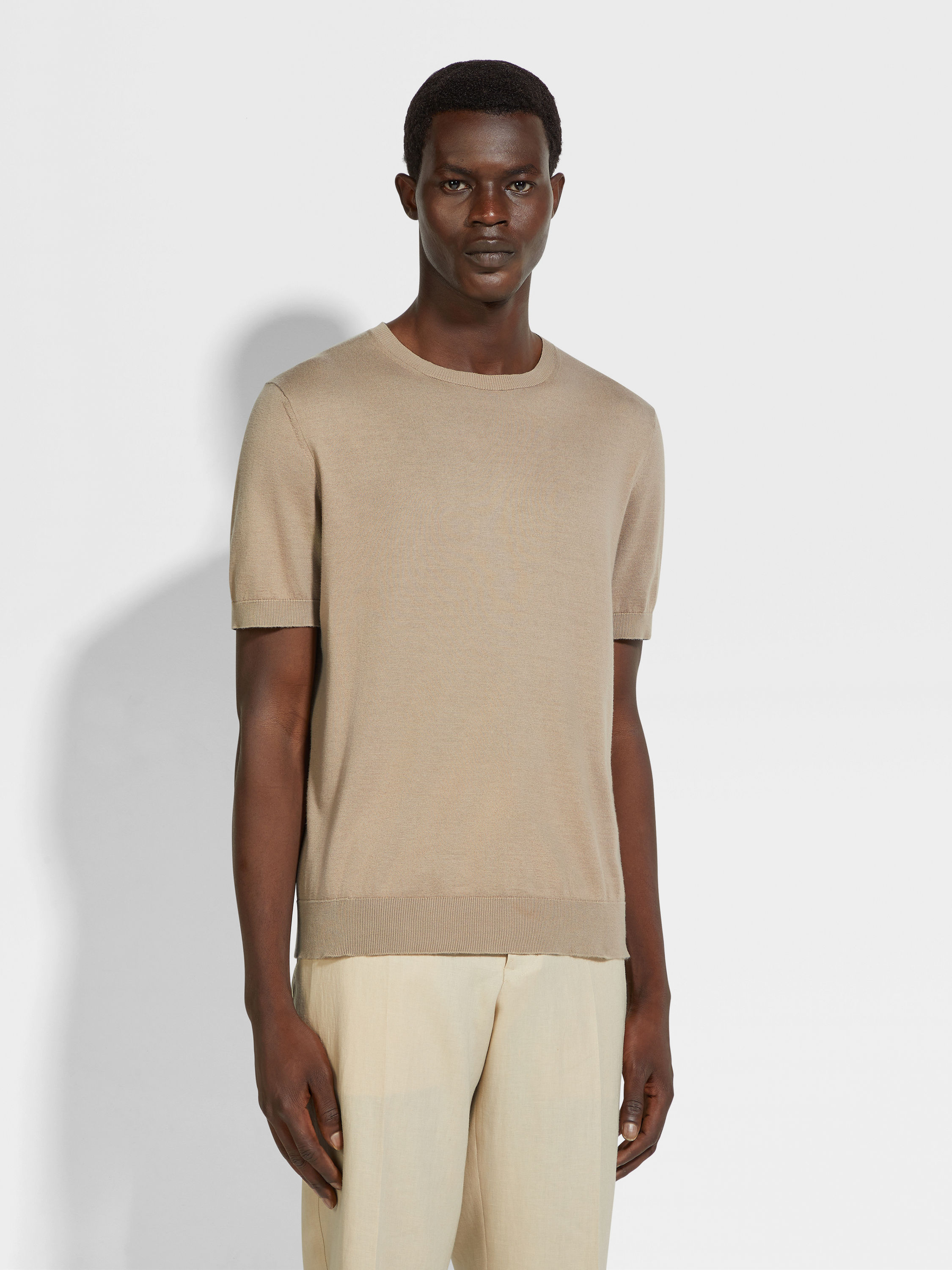 Light Taupe Premium Cotton T-shirt Product detail photo #3