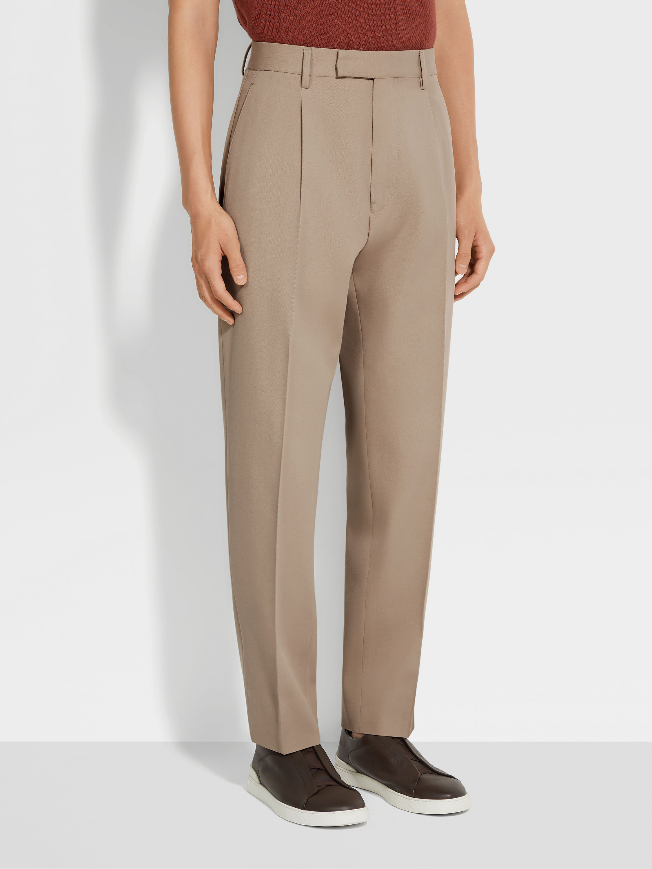 Hose aus Baumwolle und Wolle in hellem Taupe Detailfoto #4 des Produkts