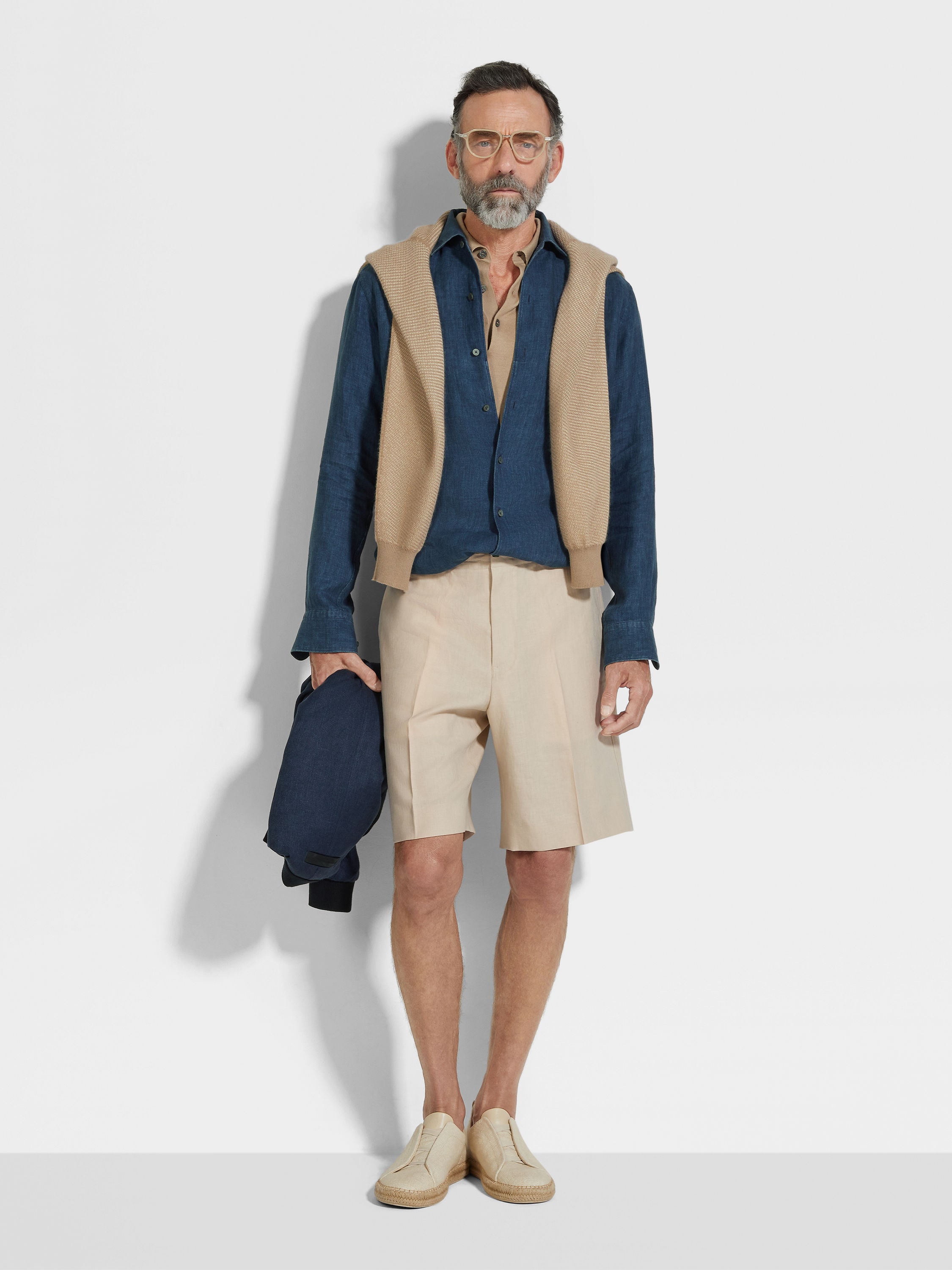 Light Taupe Oasi Lino Shorts Product detail photo #2