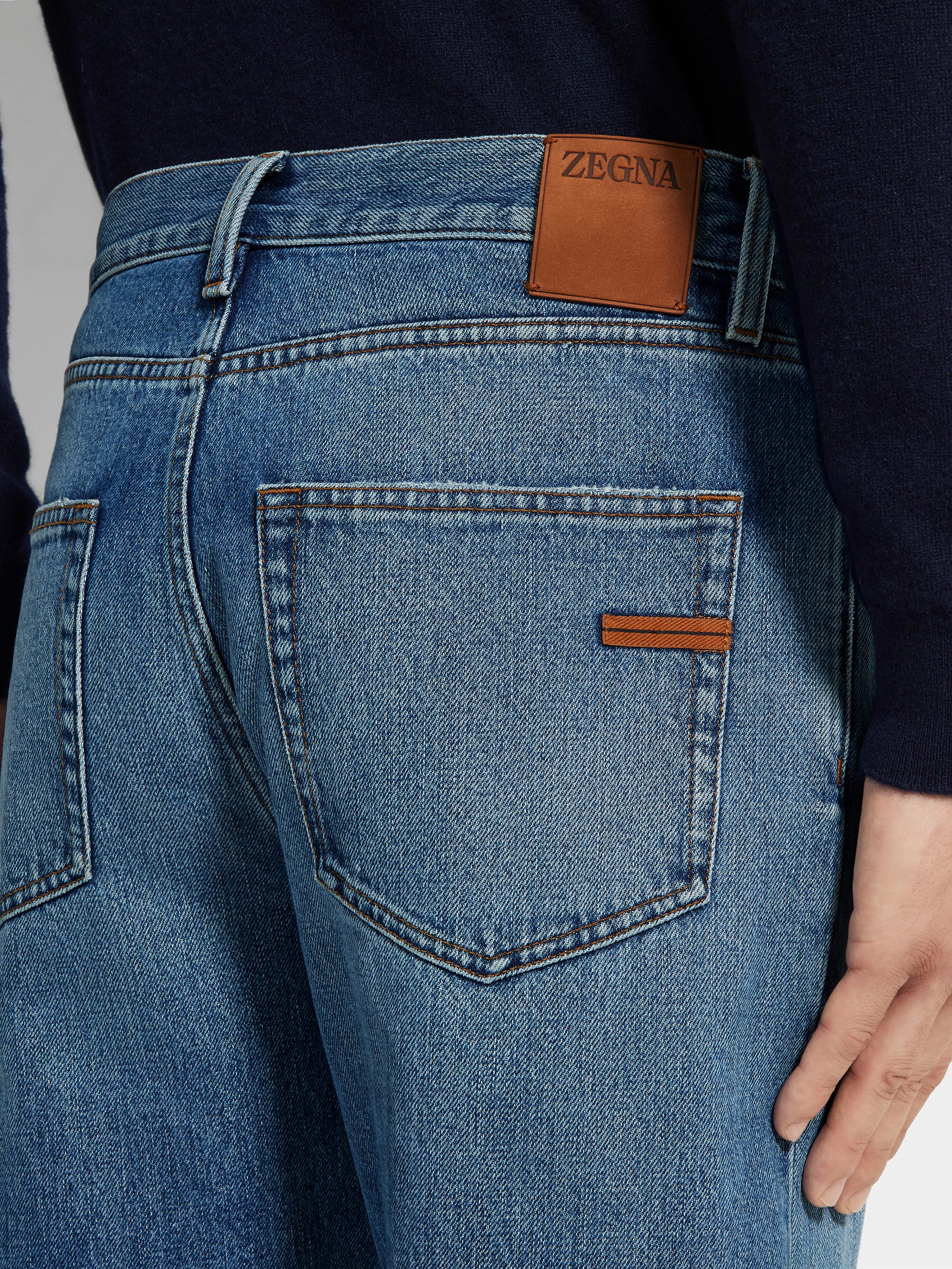 Roccia Jeans aus Baumwolle mit Stone-Washed-Effekt in Blau Detailfoto #1 des Produkts