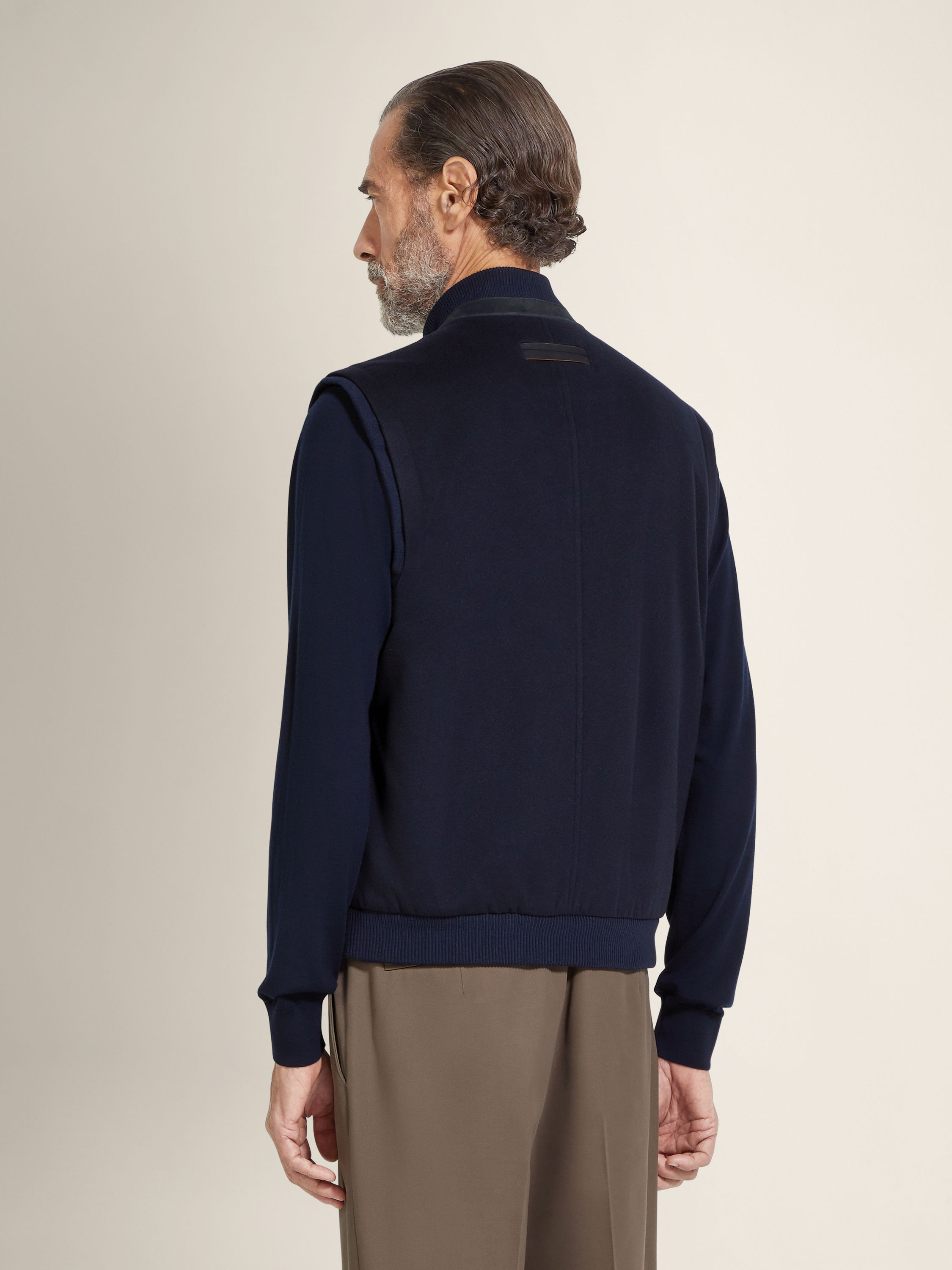 Vellus Aureum Vest Product detail photo #4