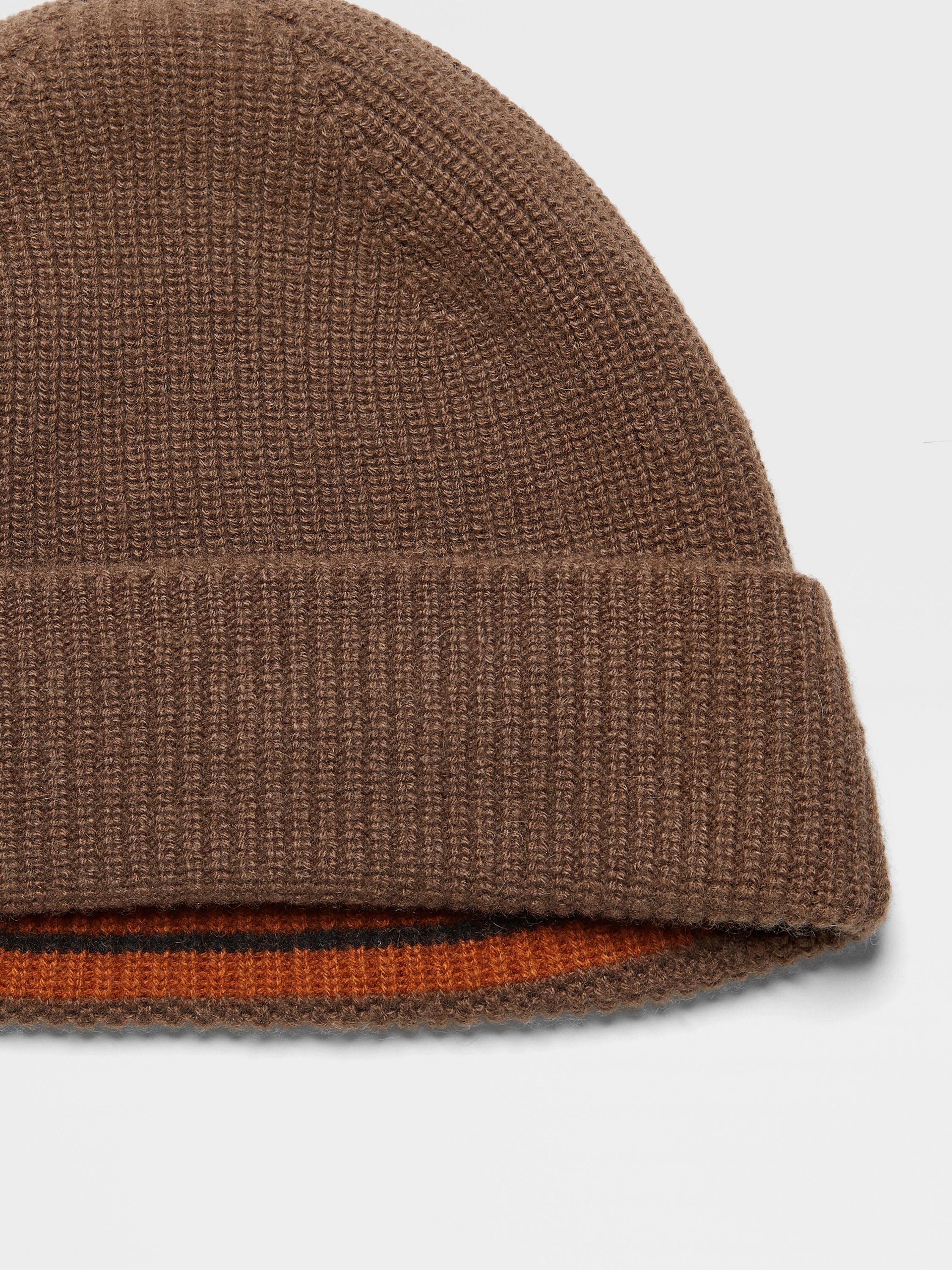 Gorro Castanho em Oasi Cashmere Foto #1 de detalhe do produto