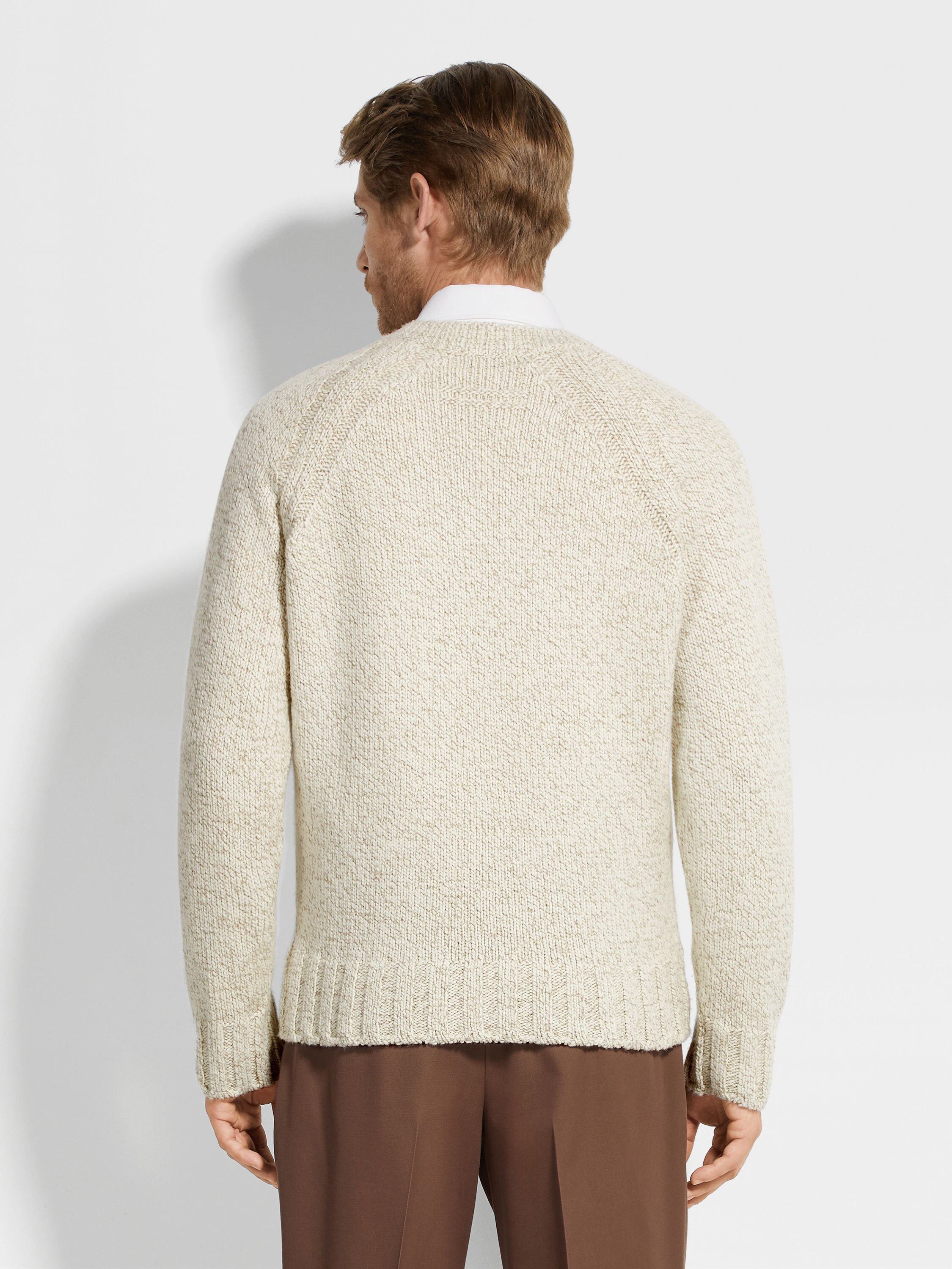 Light Taupe and White Mélange Cashmere and Wool V-Neck Product detail photo #4