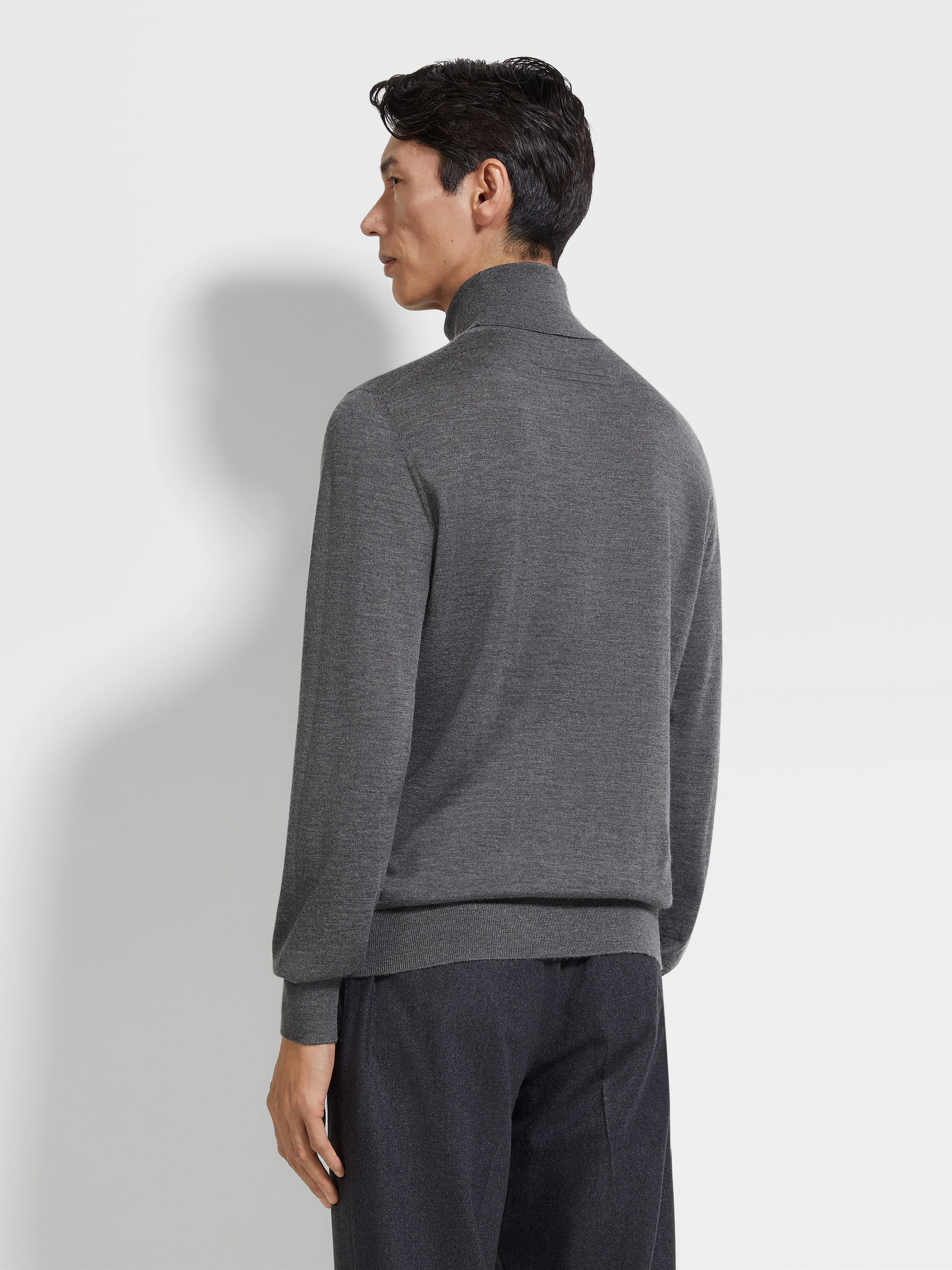 Dolcevita in Cashseta Grigio Mélange Foto #4 di dettaglio del prodotto