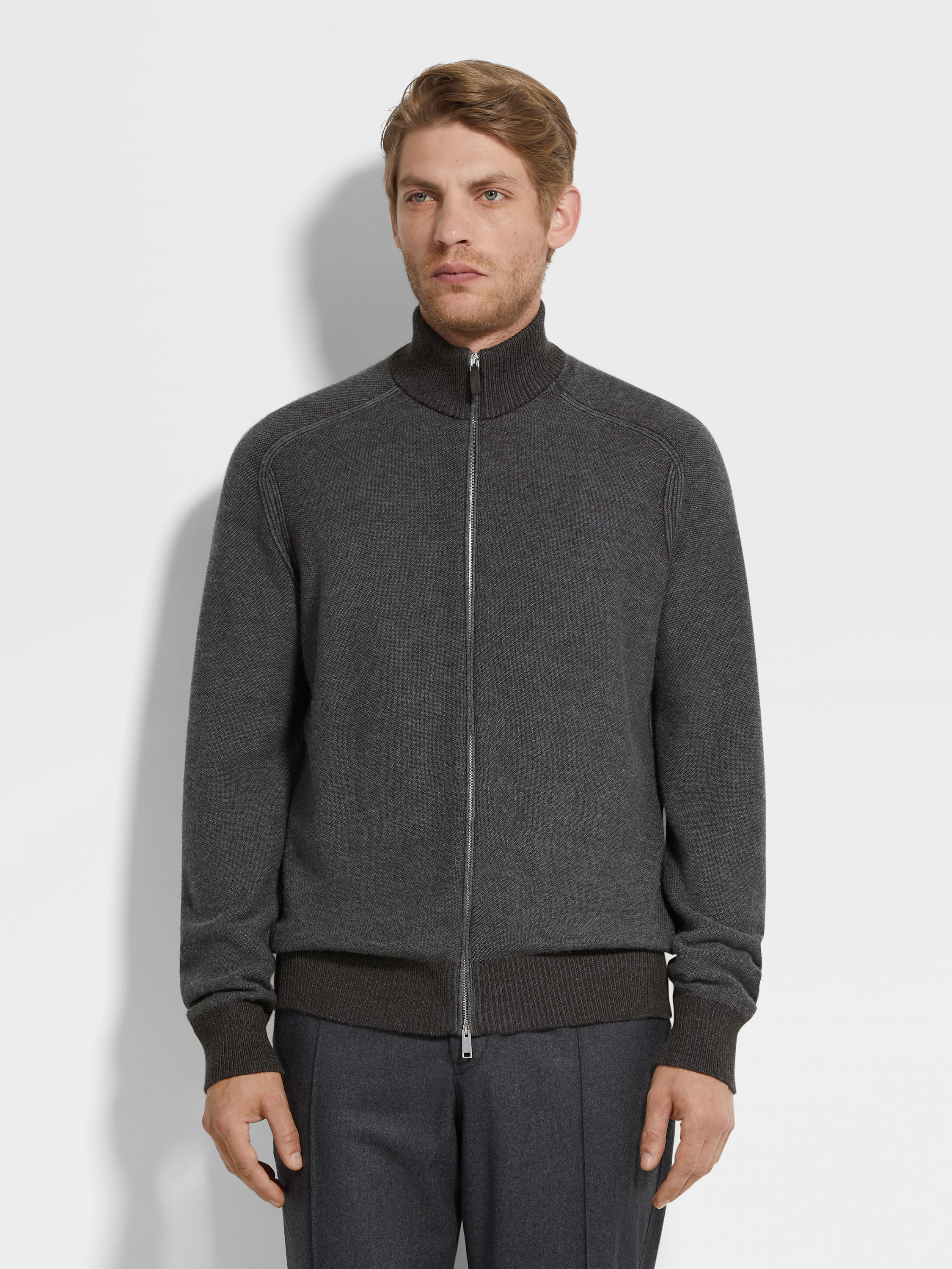 Cardigan con Zip Intera in Cashseta Grigio e Marrone Scuro Foto #3 di dettaglio del prodotto