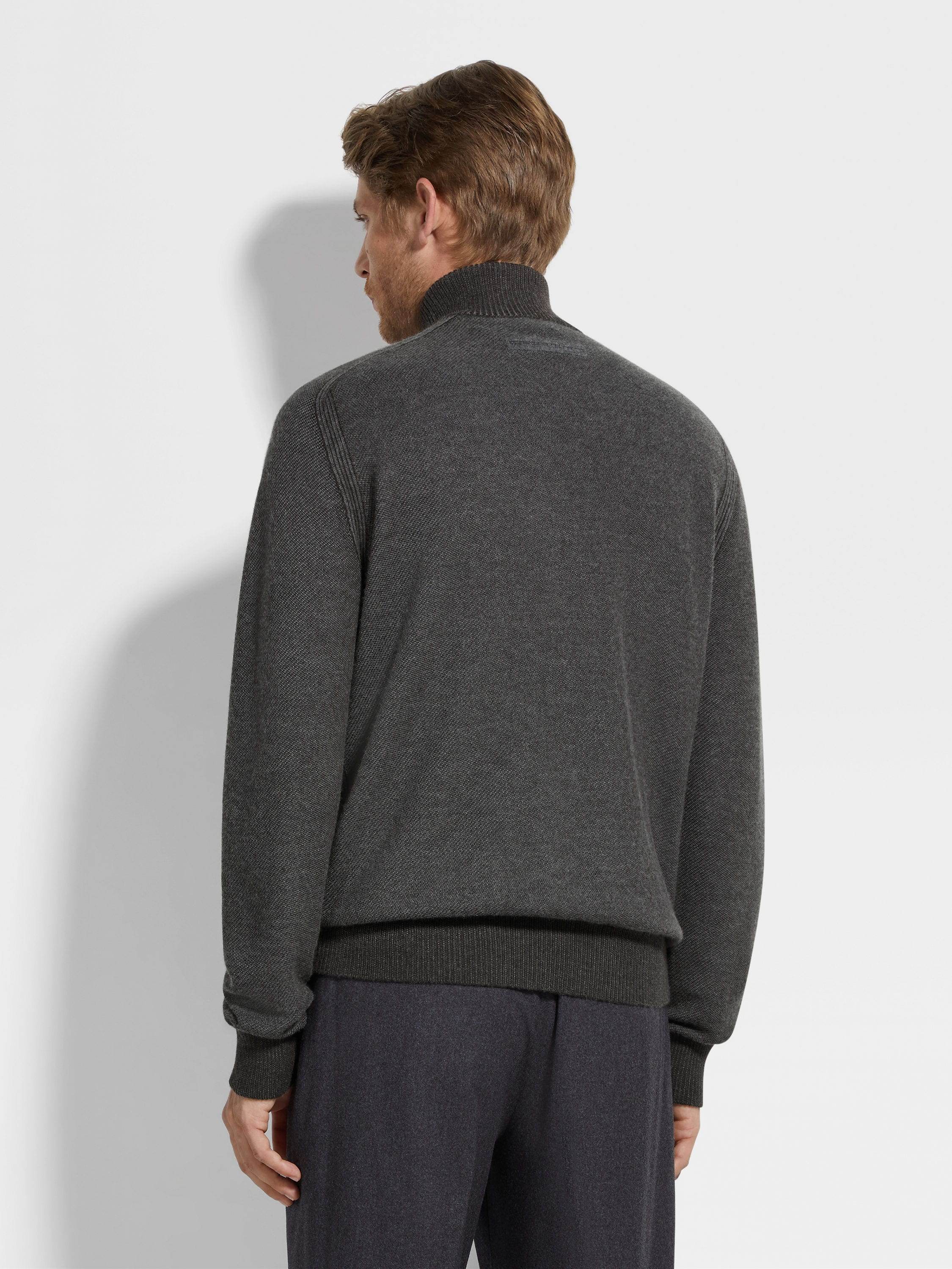 Cardigan con Zip Intera in Cashseta Grigio e Marrone Scuro Foto #4 di dettaglio del prodotto