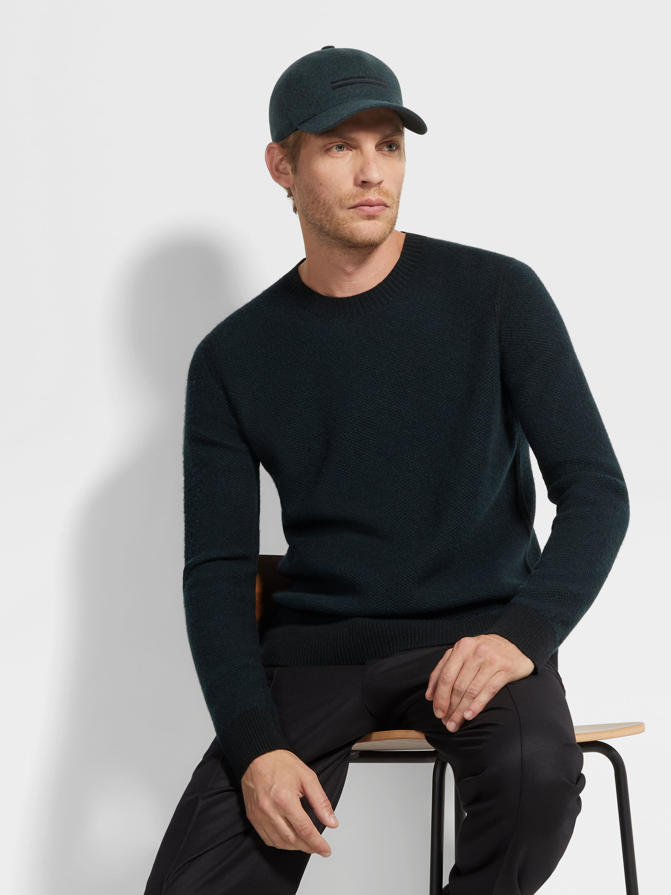 Dark Green Oasi Cashmere Crewneck Product detail photo #2