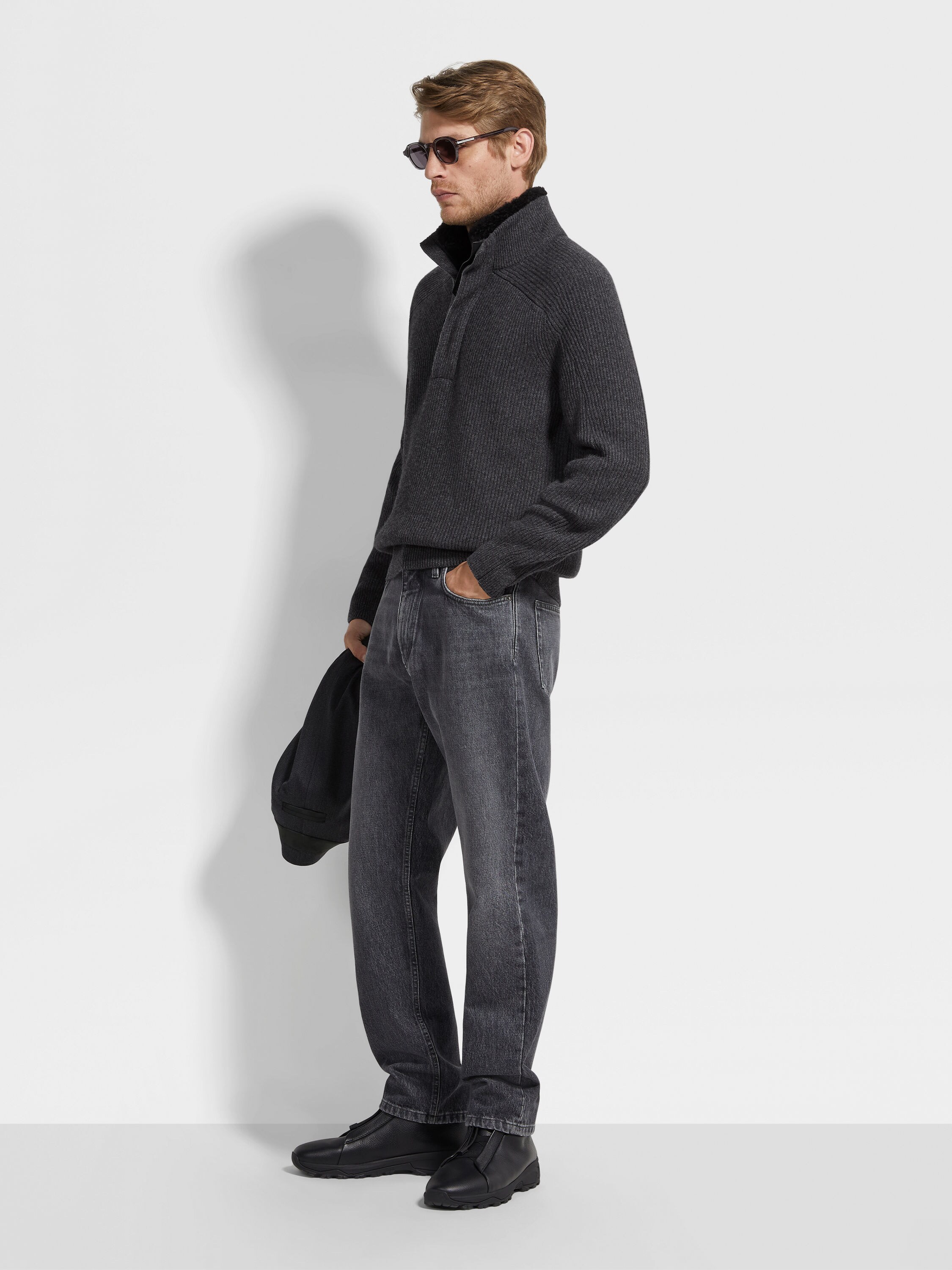 Jersey con Cuello de Chimenea y Cremallera en Oasi Cashmere Color Gris Oscuro Mixto Foto #2 de detalle del producto