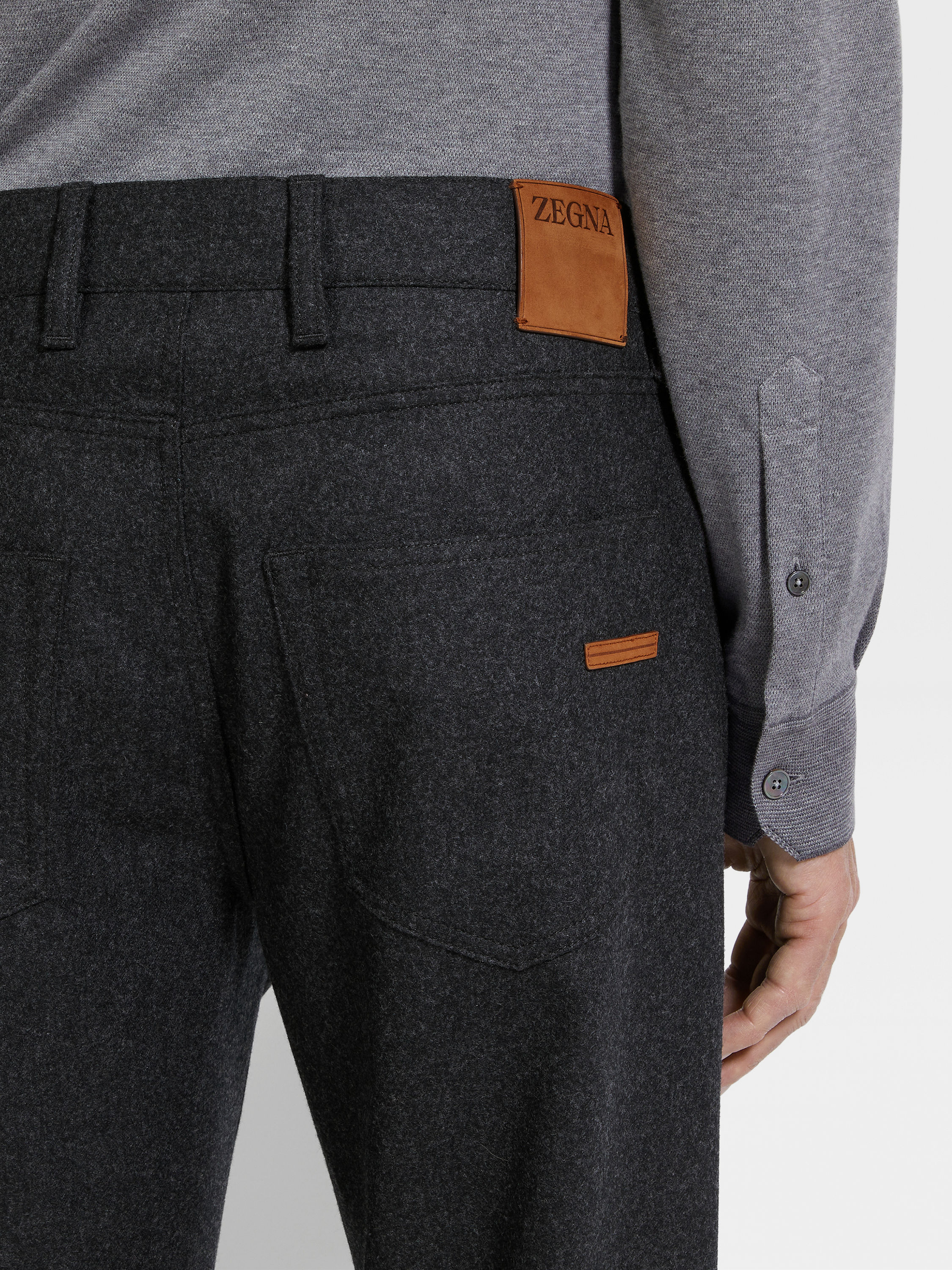 Pantaloni Roccia in Lana e Cashmere Grigio Scuro Foto #1 di dettaglio del prodotto