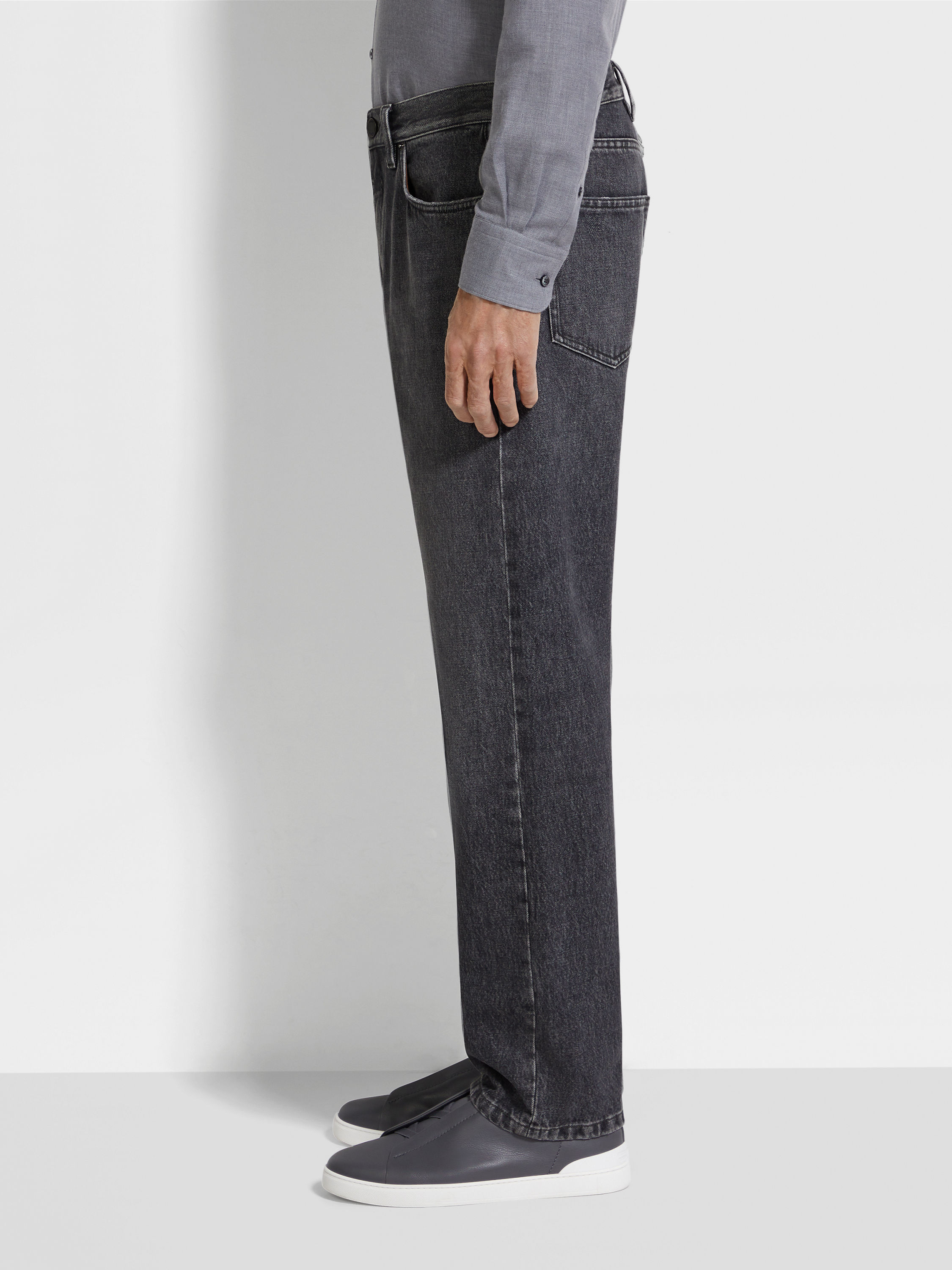 Dark Grey Stone Washed Cotton Roccia Jeans Product detail photo #3