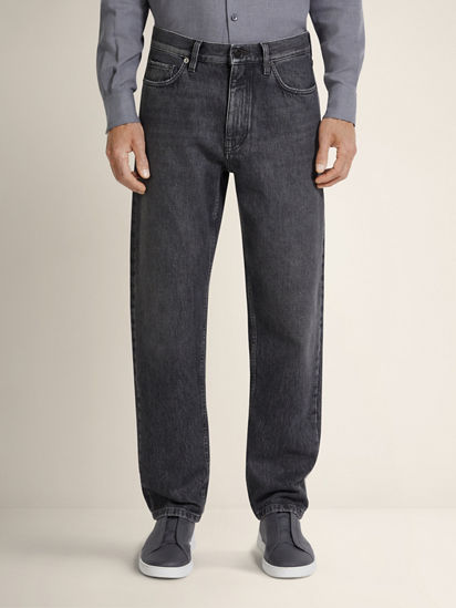 STONE  デニム　ダークグレー　w38 Dark Grey Stone Washed Cotton Roccia Jeans SS26 35518380 | Zegna NL