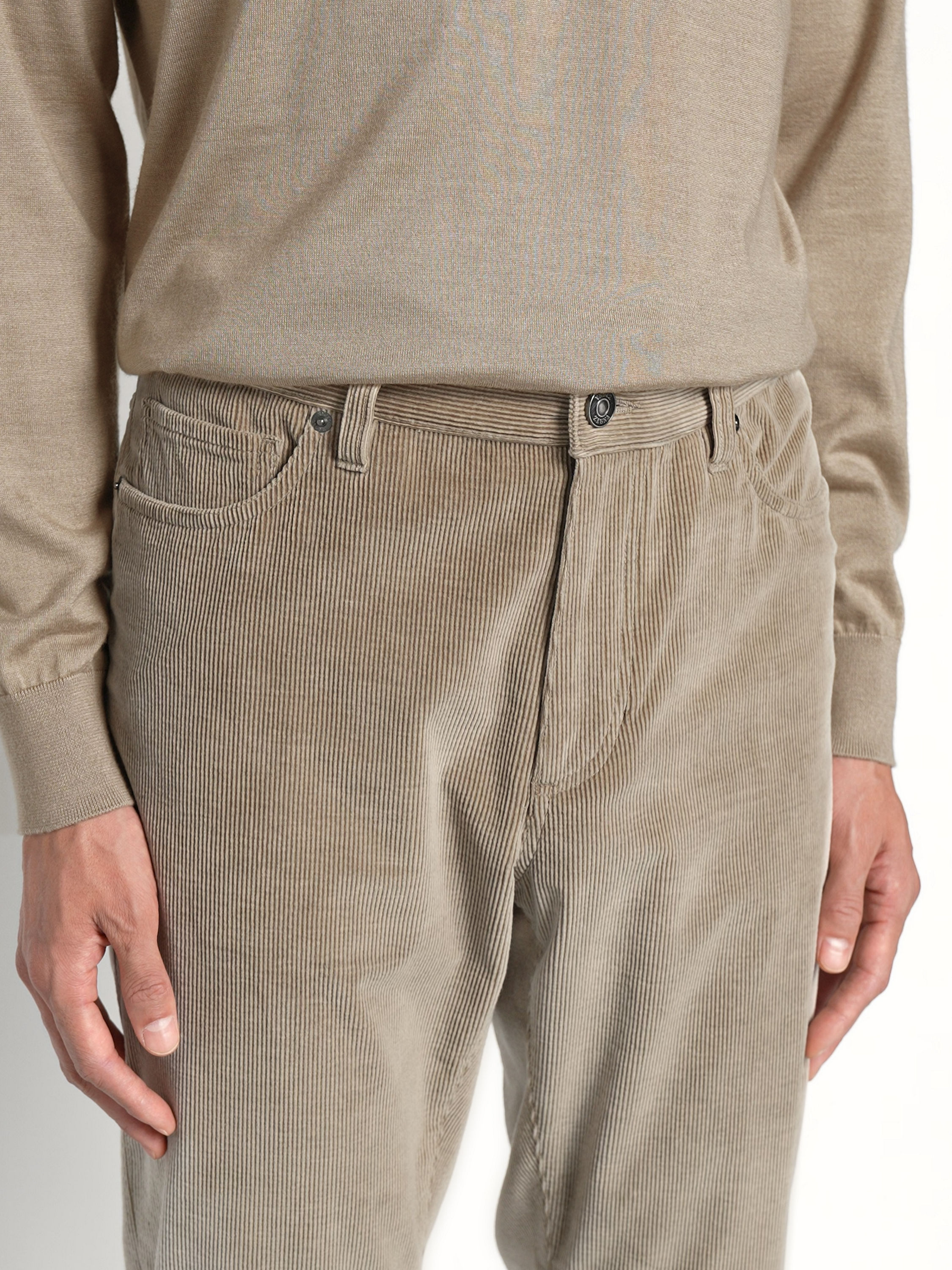 浅灰褐色 Cashco Roccia 牛仔裤