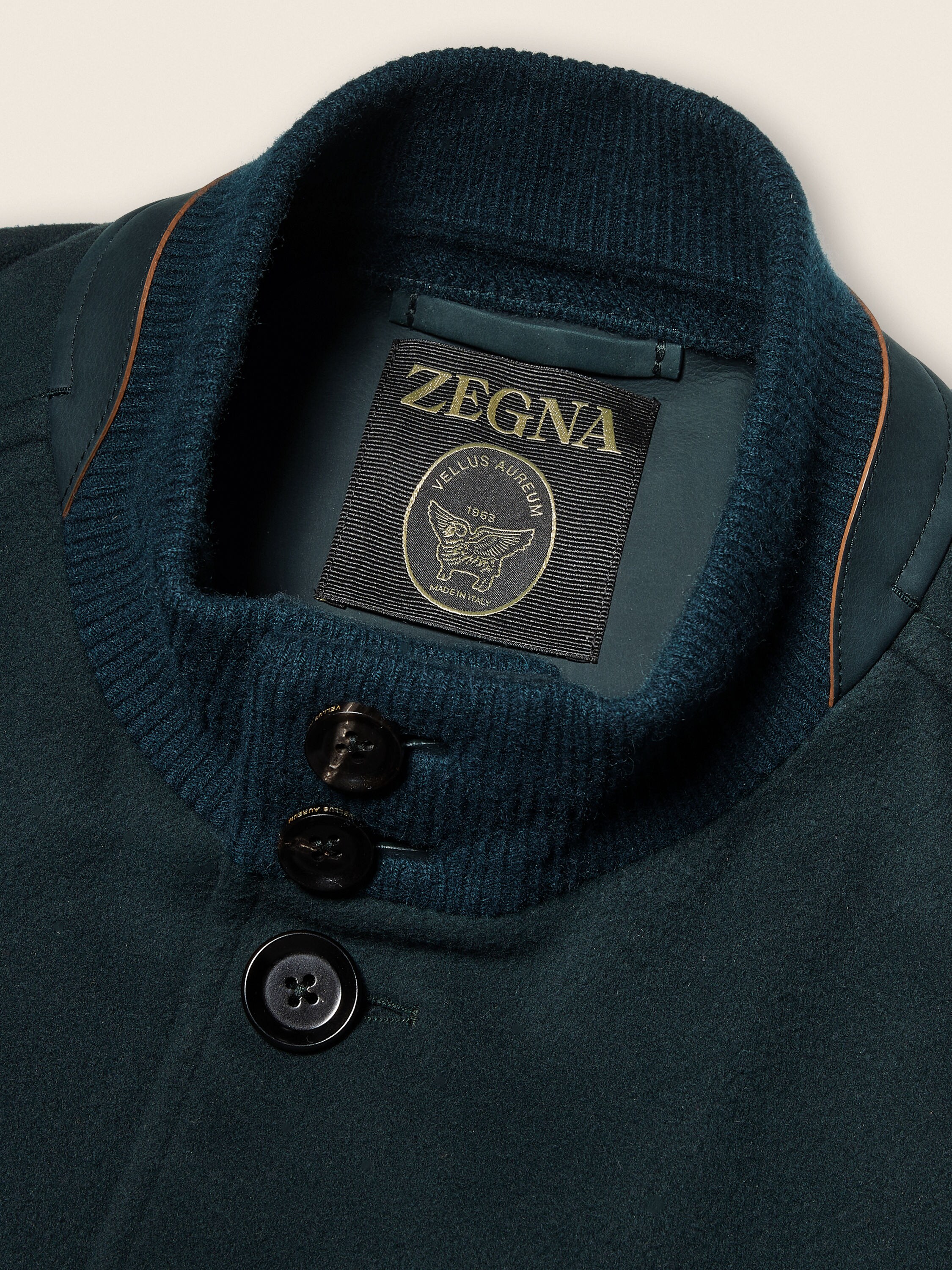 Vellus Aureum Vest Product detail photo #5