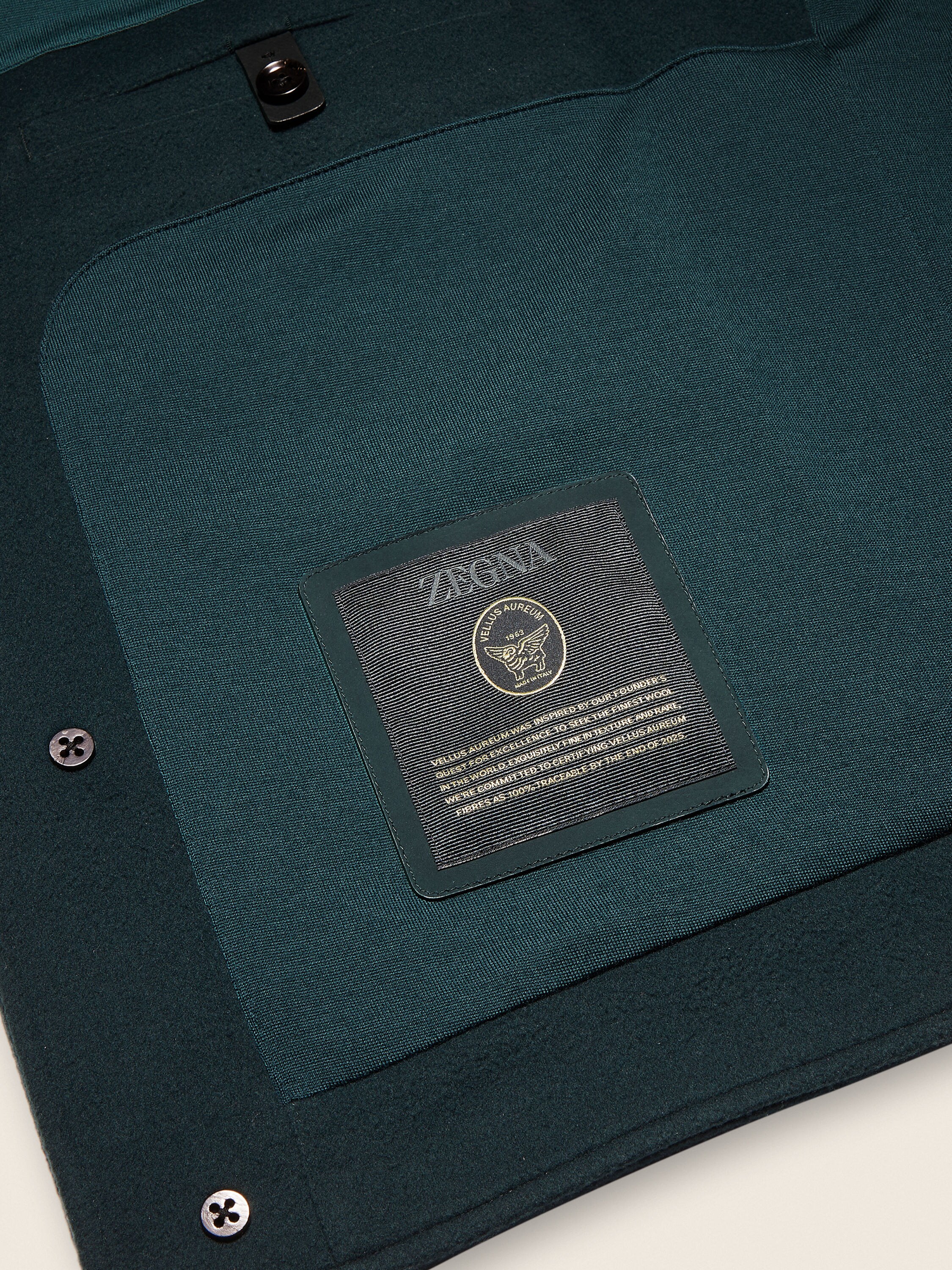 Vellus Aureum Vest Product detail photo #2
