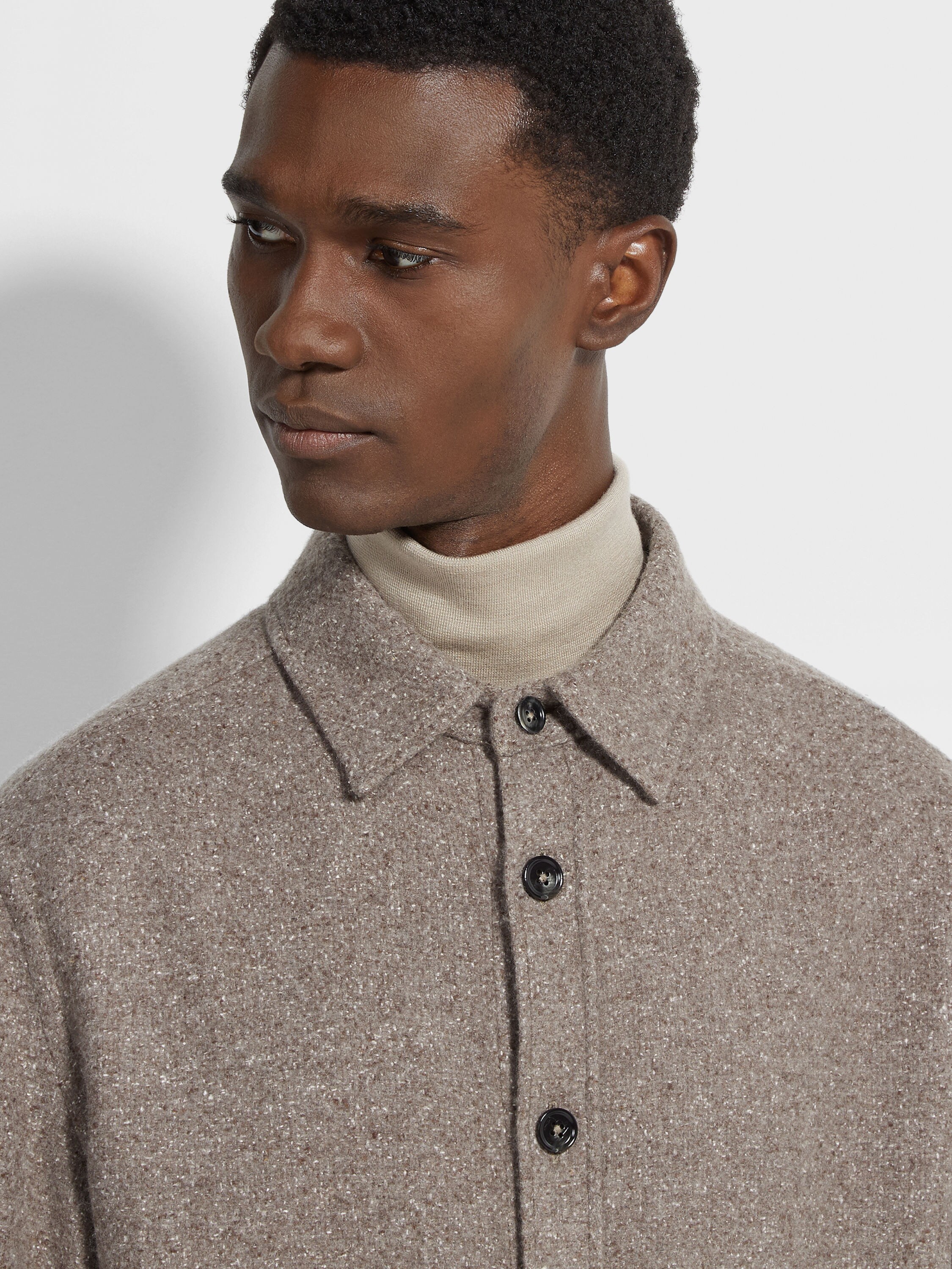 Overshirt in Cashmere e Seta Foto #2 di dettaglio del prodotto