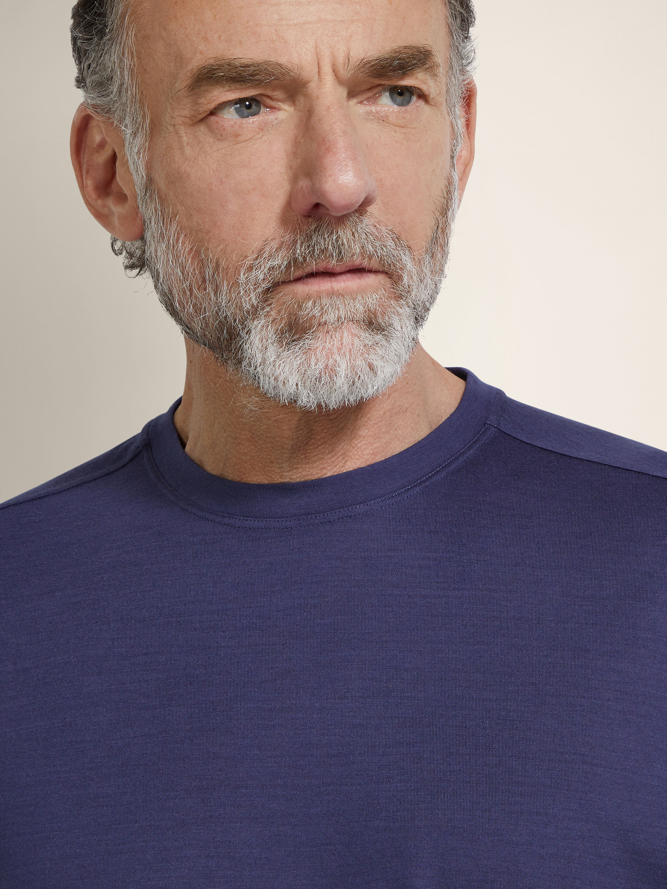 Ink Blue Vellus Aureum T-Shirt Product detail photo #1