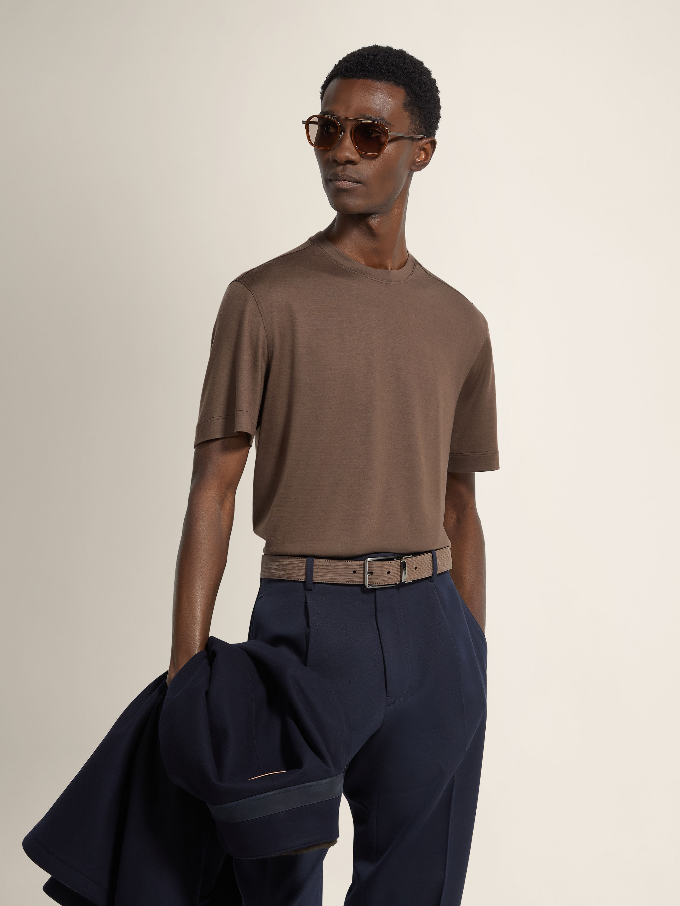 Brown Vellus Aureum T-Shirt Product detail photo #2